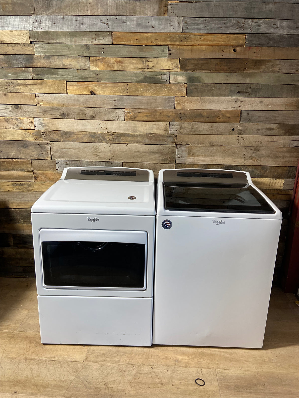 Whirlpool Large Capacity Digital Washer & Dryer Set