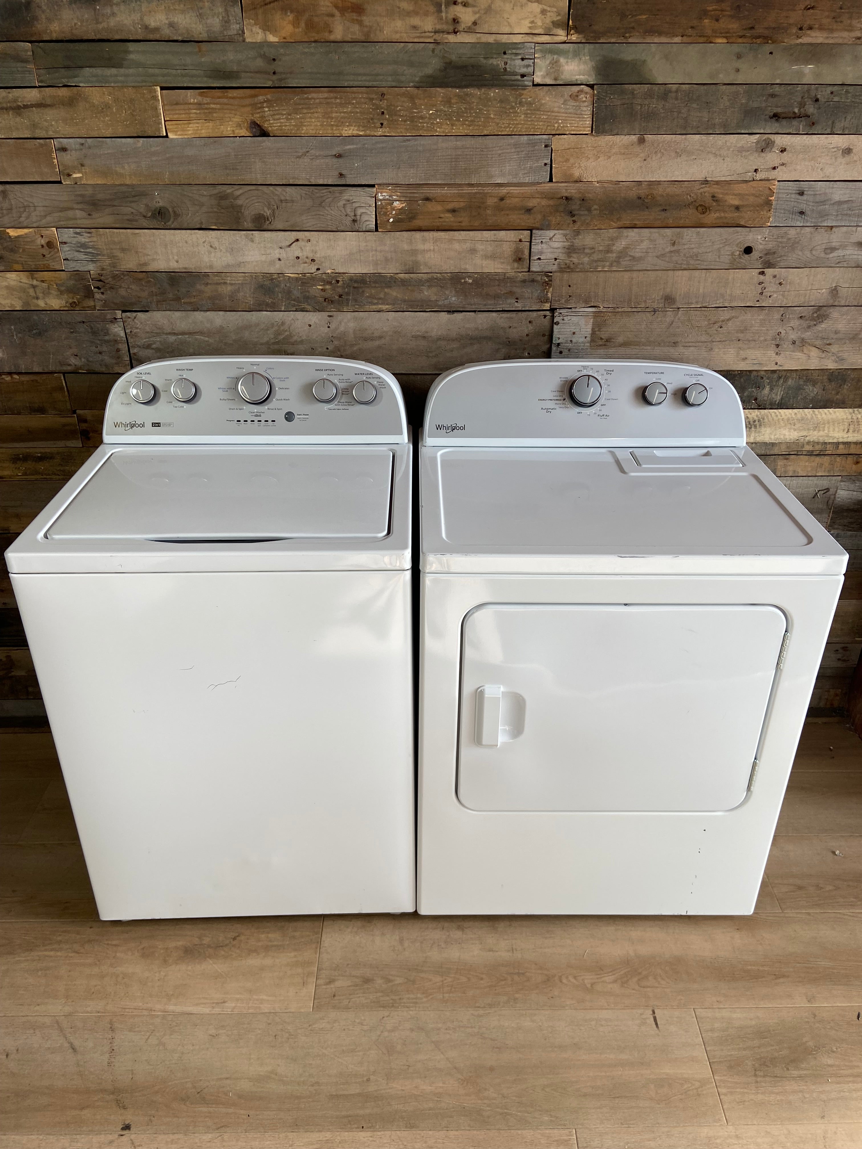 Whirlpool 2/1 Removable Agitator Washer Dryer Set