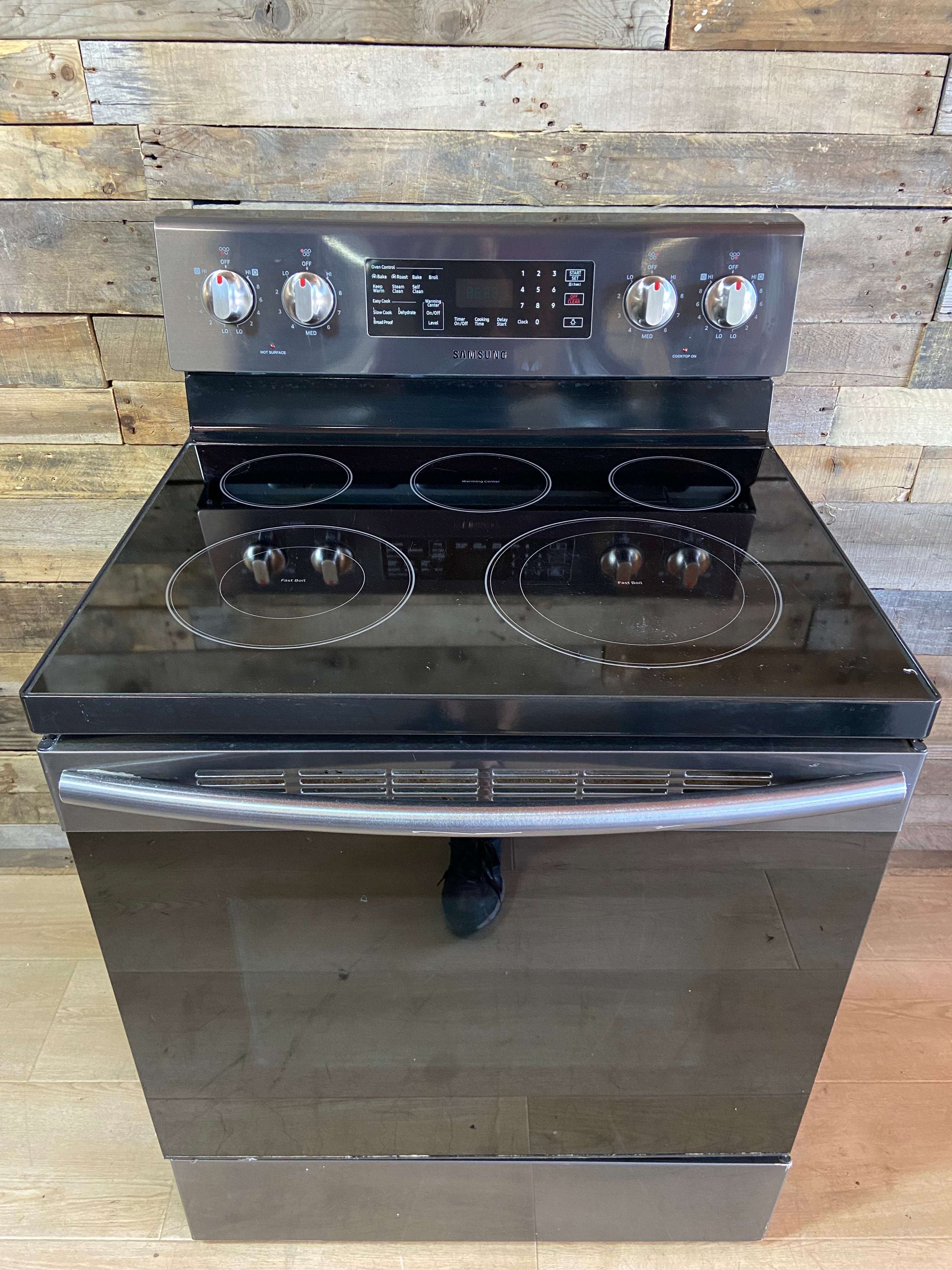Samsung Black Stainless 5 Burner Range With Convection