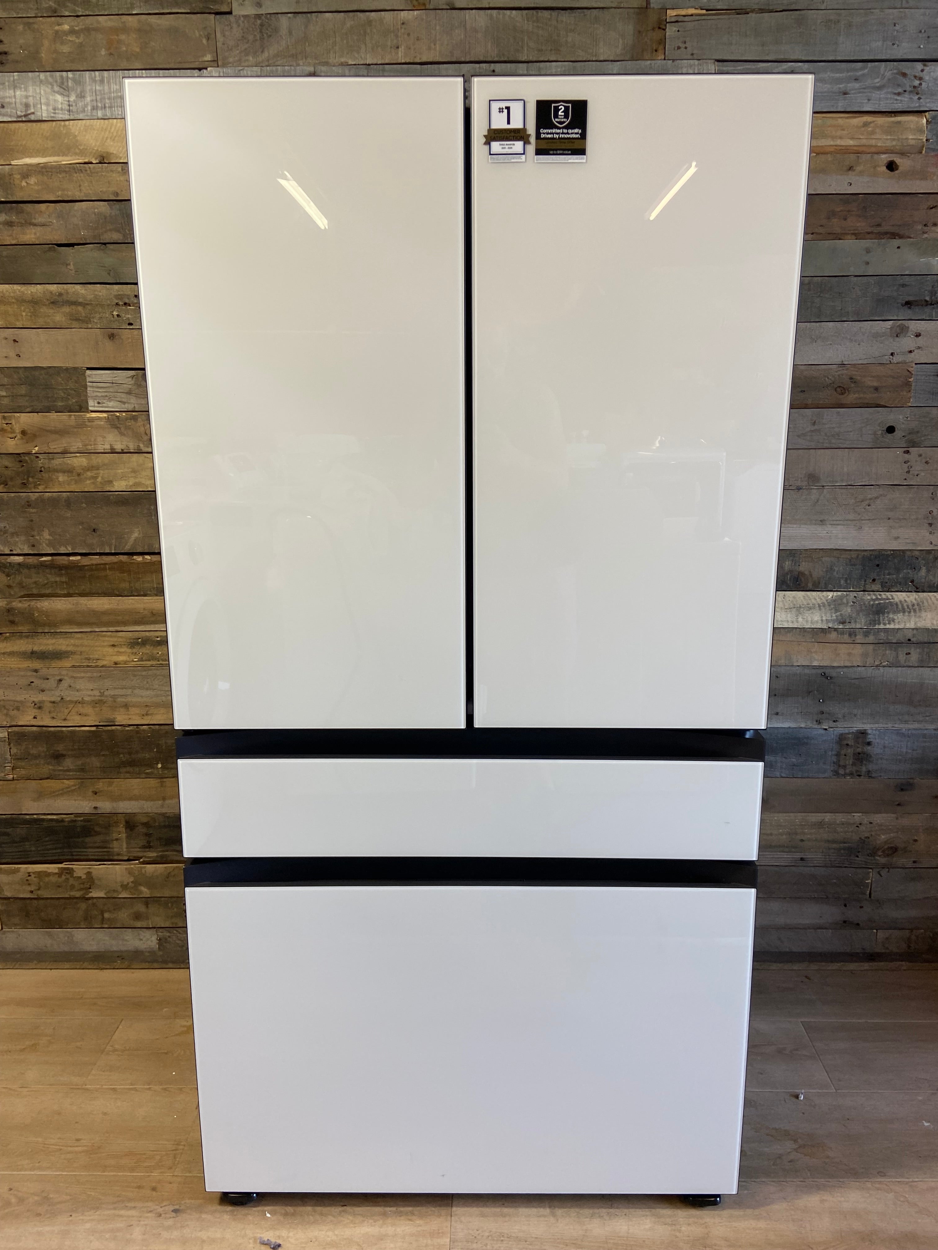 Samsung Bespoke Counter-Depth Beverage Center 23-cu ft 4 -Door 36-in Wide with Dual Ice Maker and Door within Door ( White Glass )