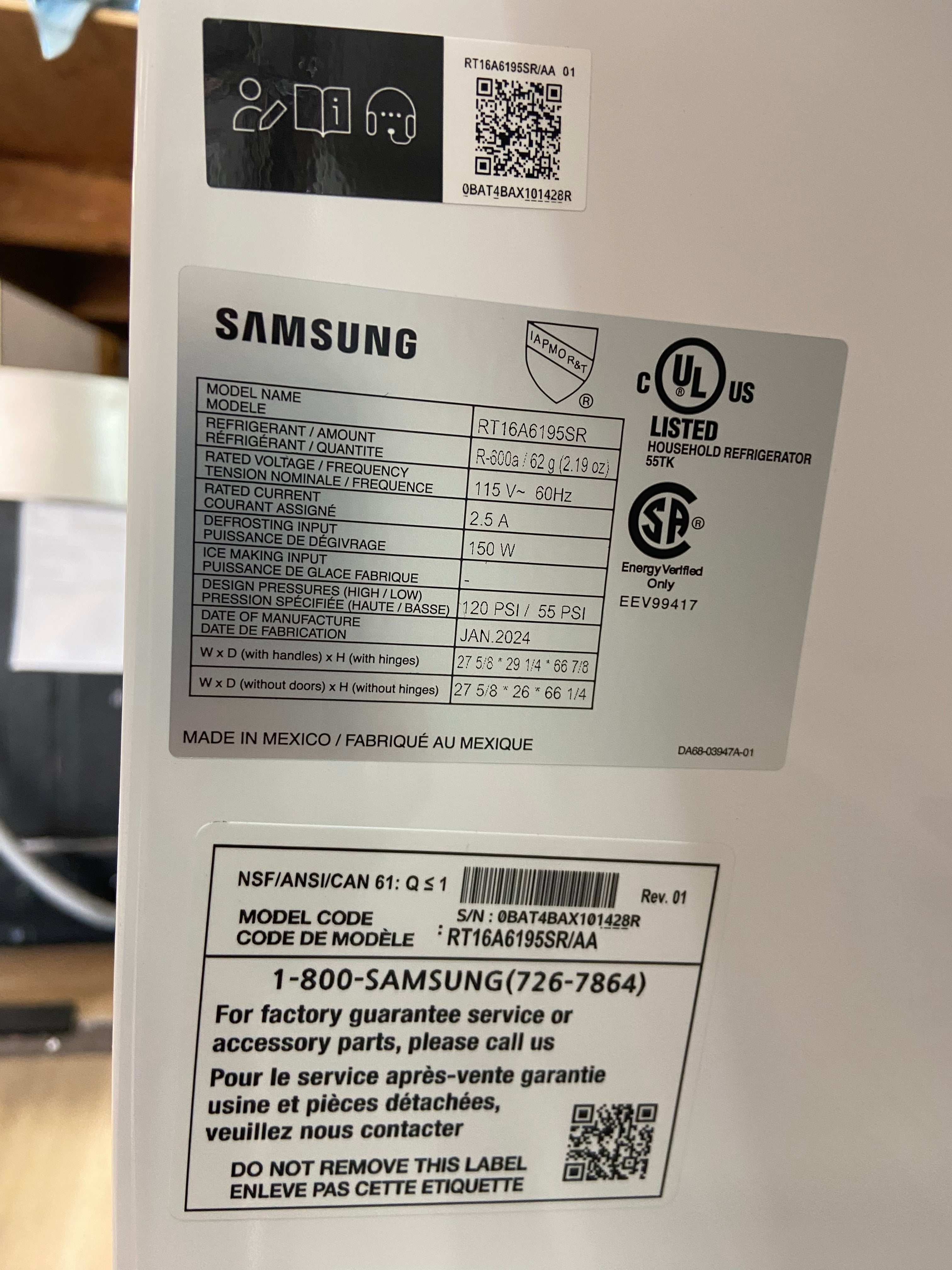 Samsung 28" 15.6 Cu. Ft. Stainless Steel Top Freezer Refrigerator