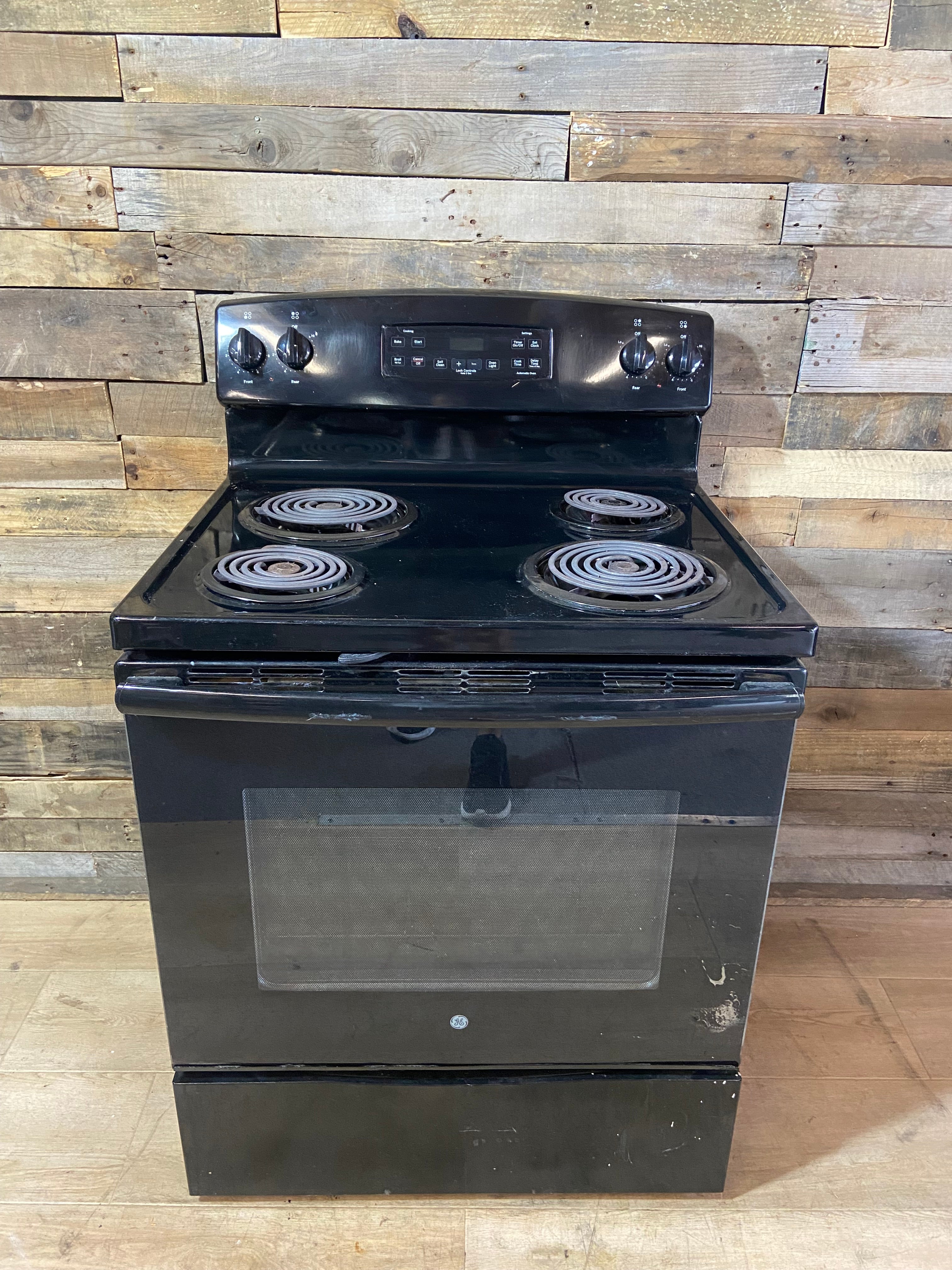 GE Black Coil Top Range