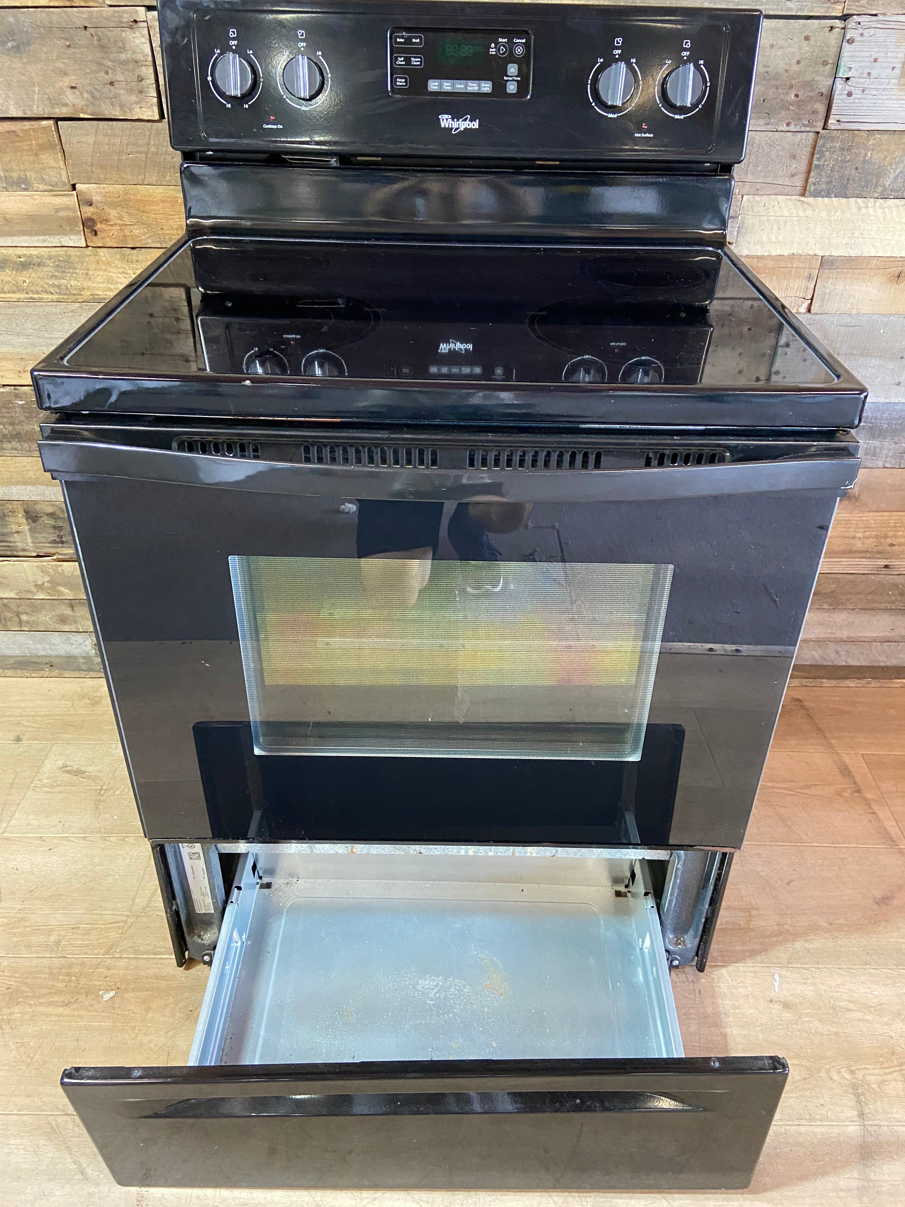 Whirlpool Black Glass Top 4 Burner Range