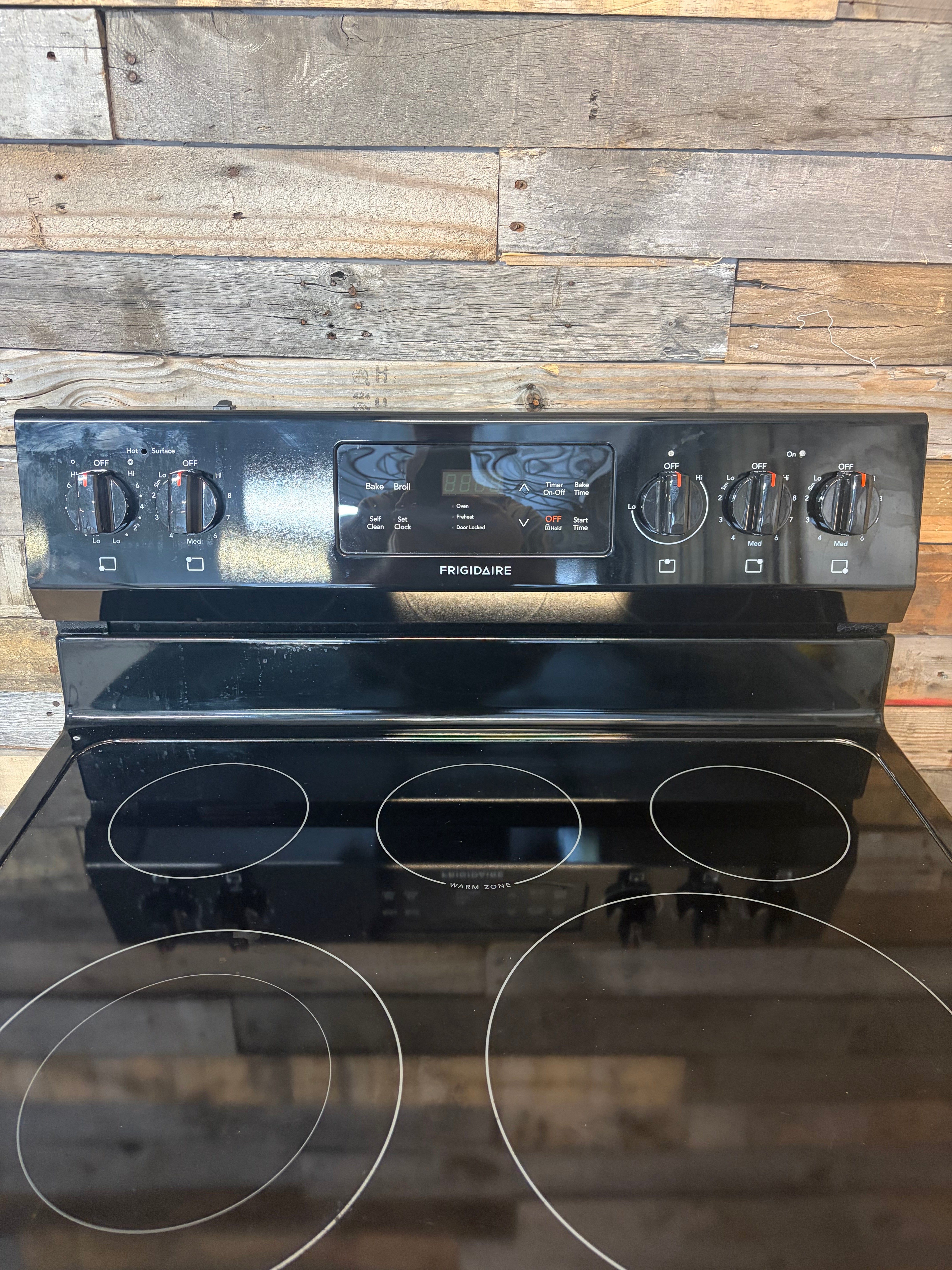 Black Frigidaire Glass Top Range