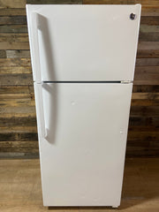 GE White Top/Bottom Refrigerator With Ice Maker