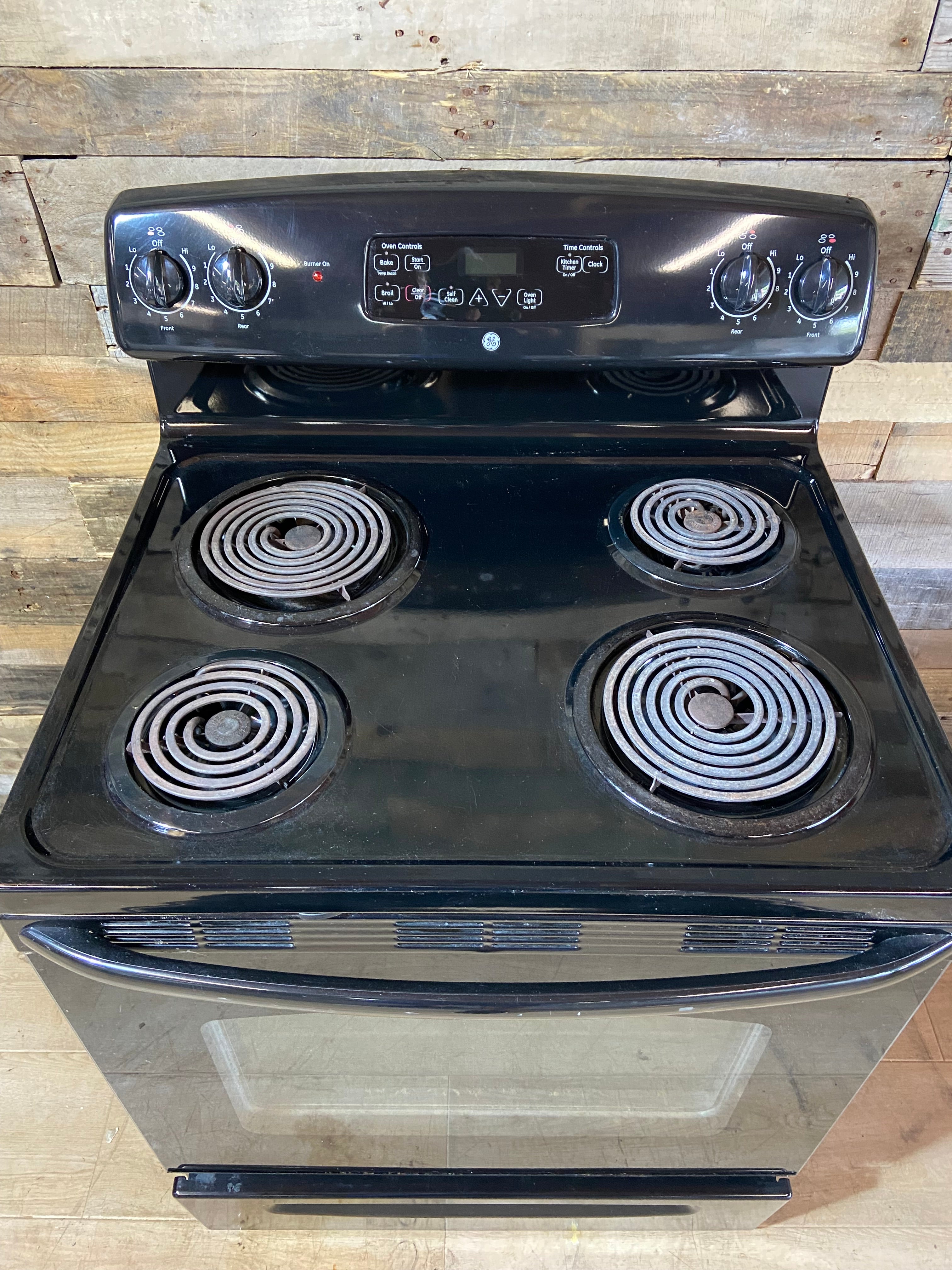 GE Black Coil Top 4 Burner Range