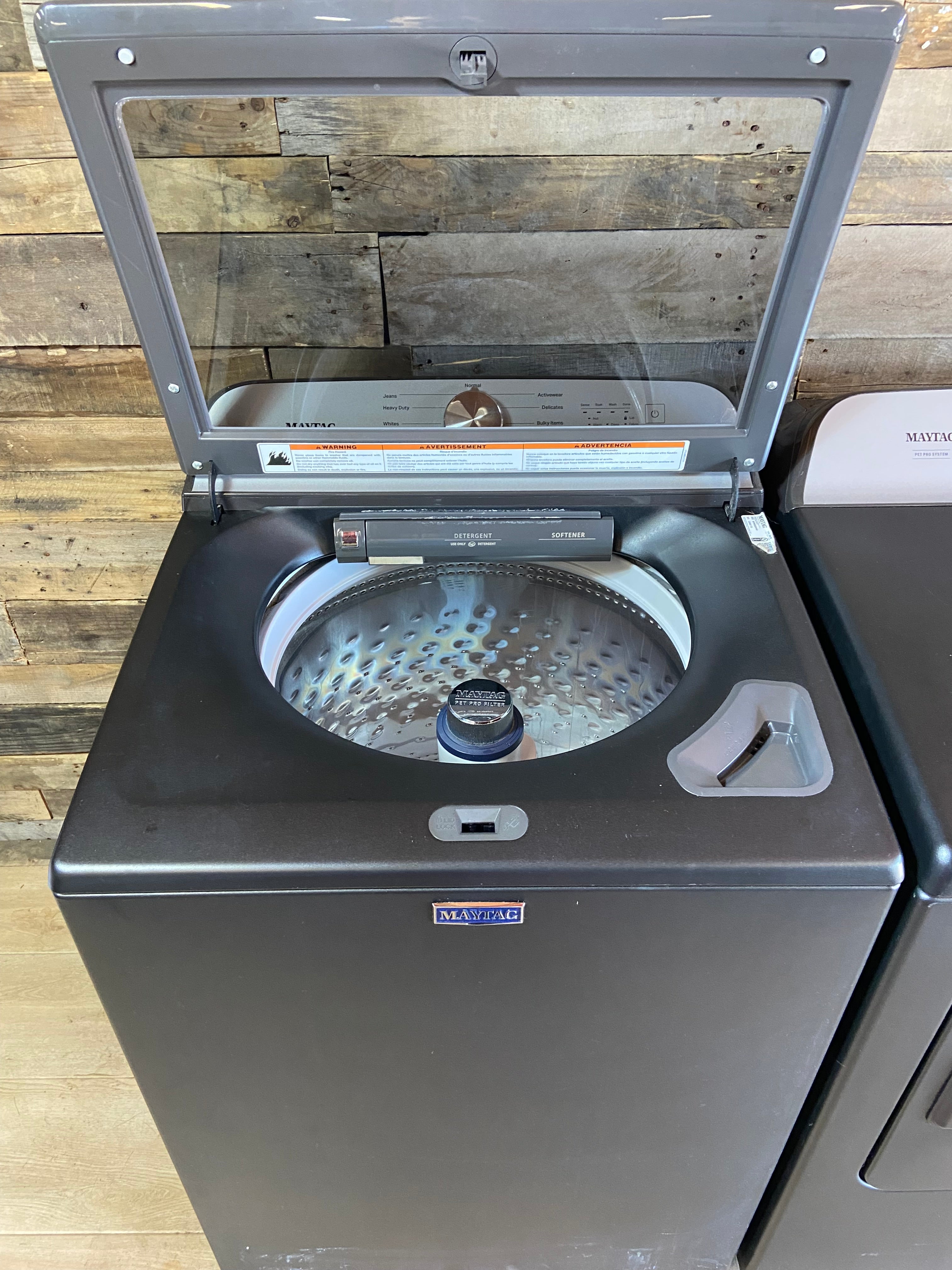 Maytag Pet Pro Large Capacity Washer & Dryer Set
