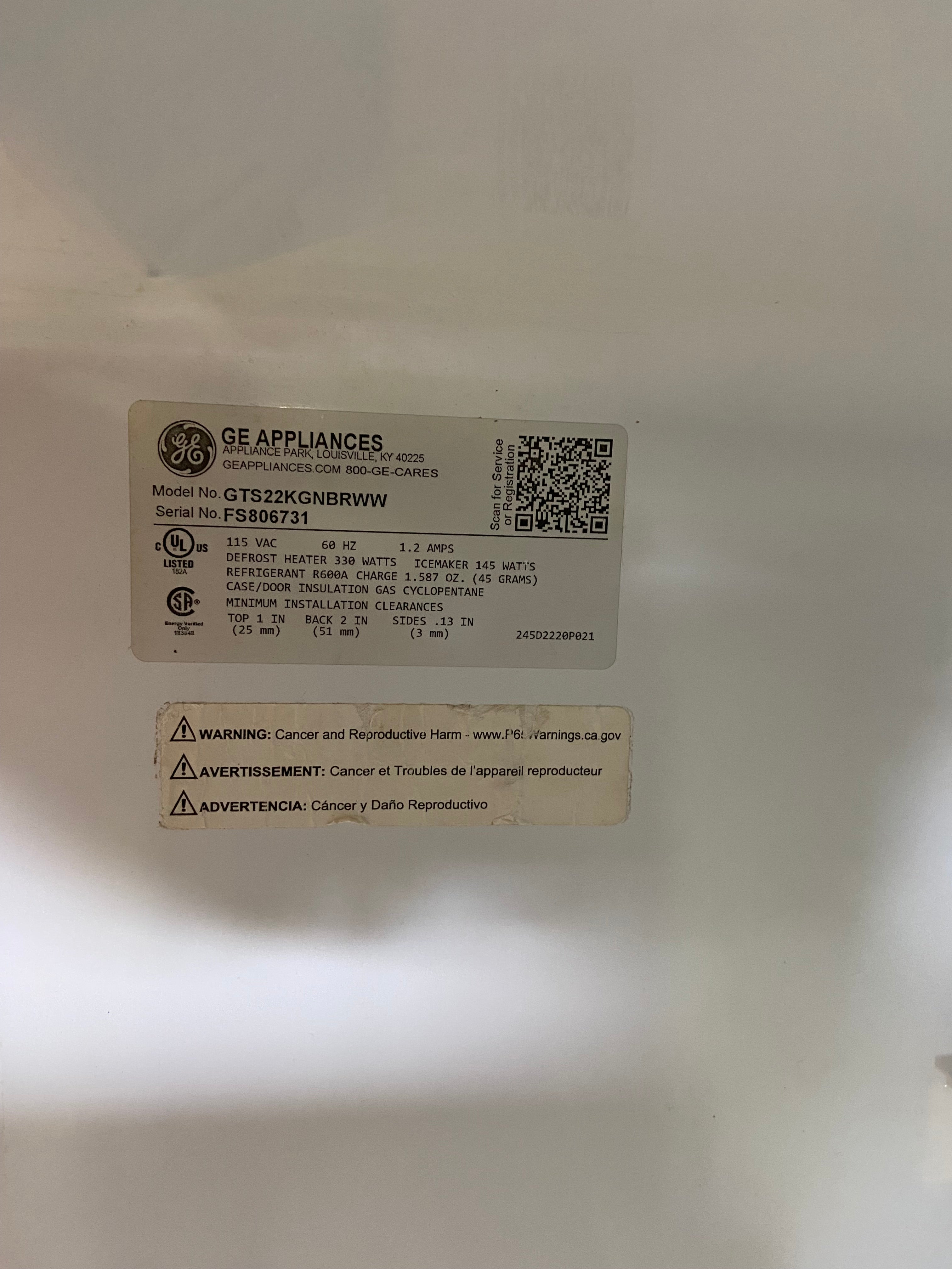 GE White Top Freezer Refrigerator