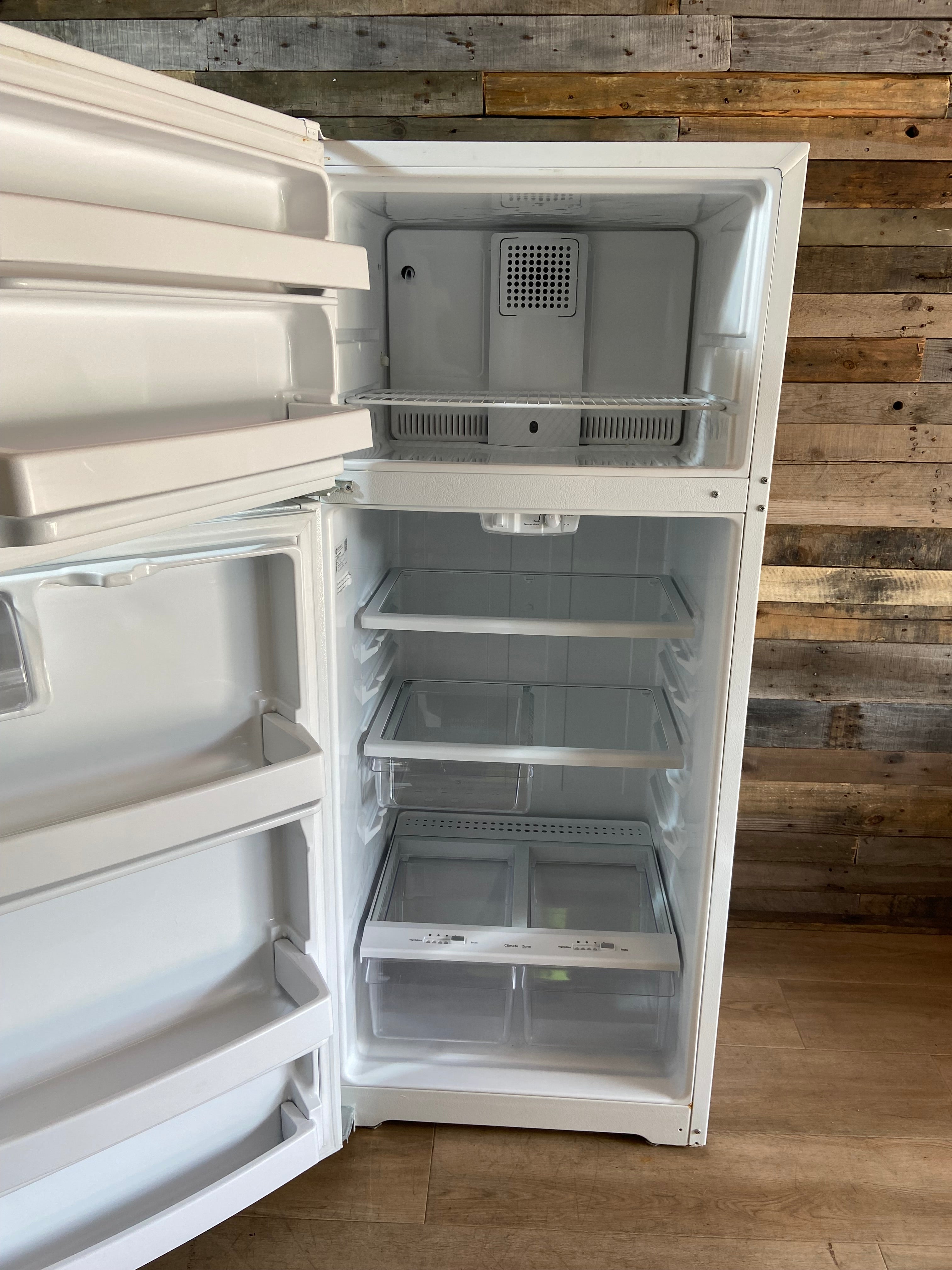 GE White Top/Bottom Refrigerator