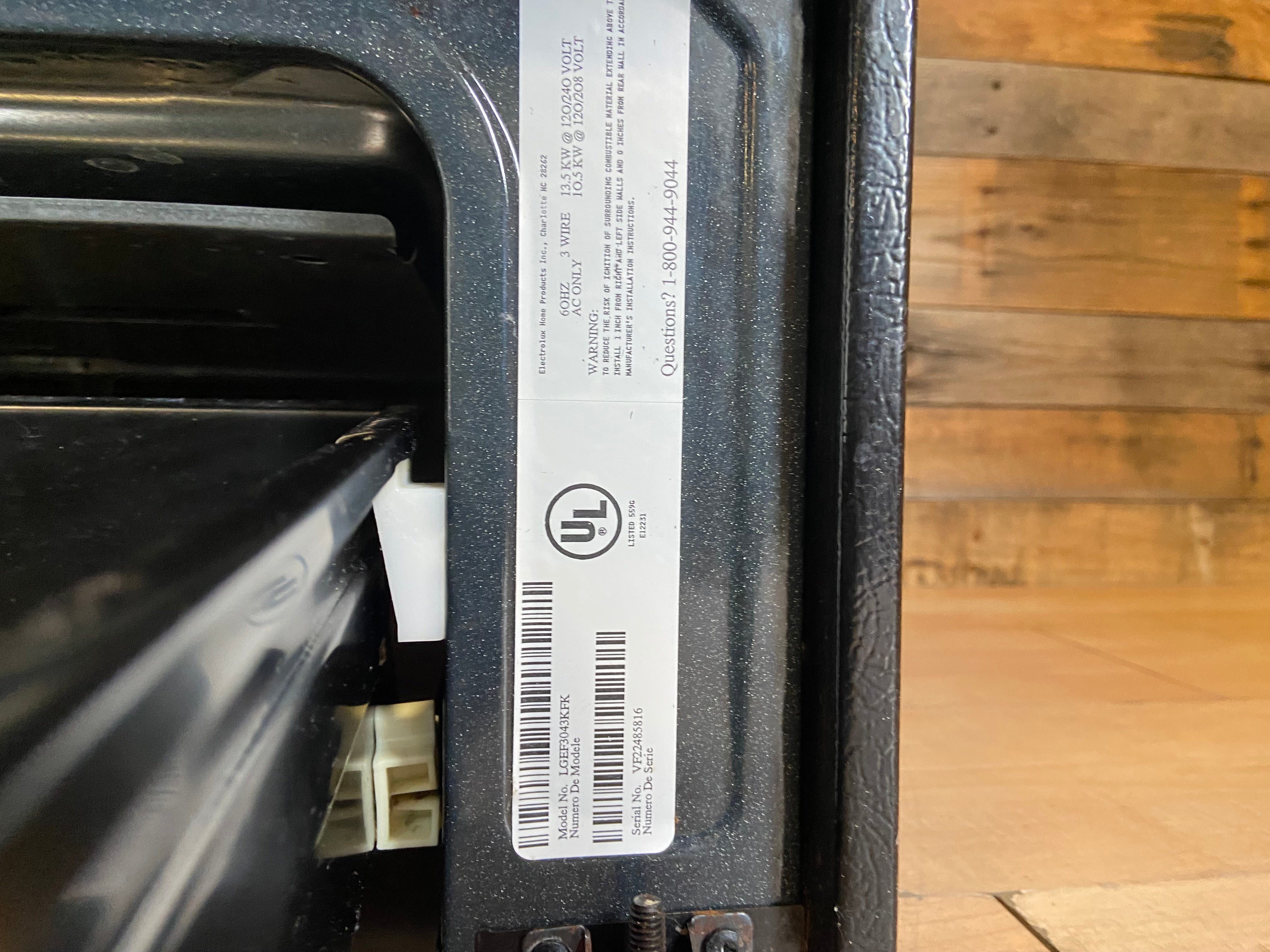 Frigidaire Gallery Range 5 Burner Convection Range