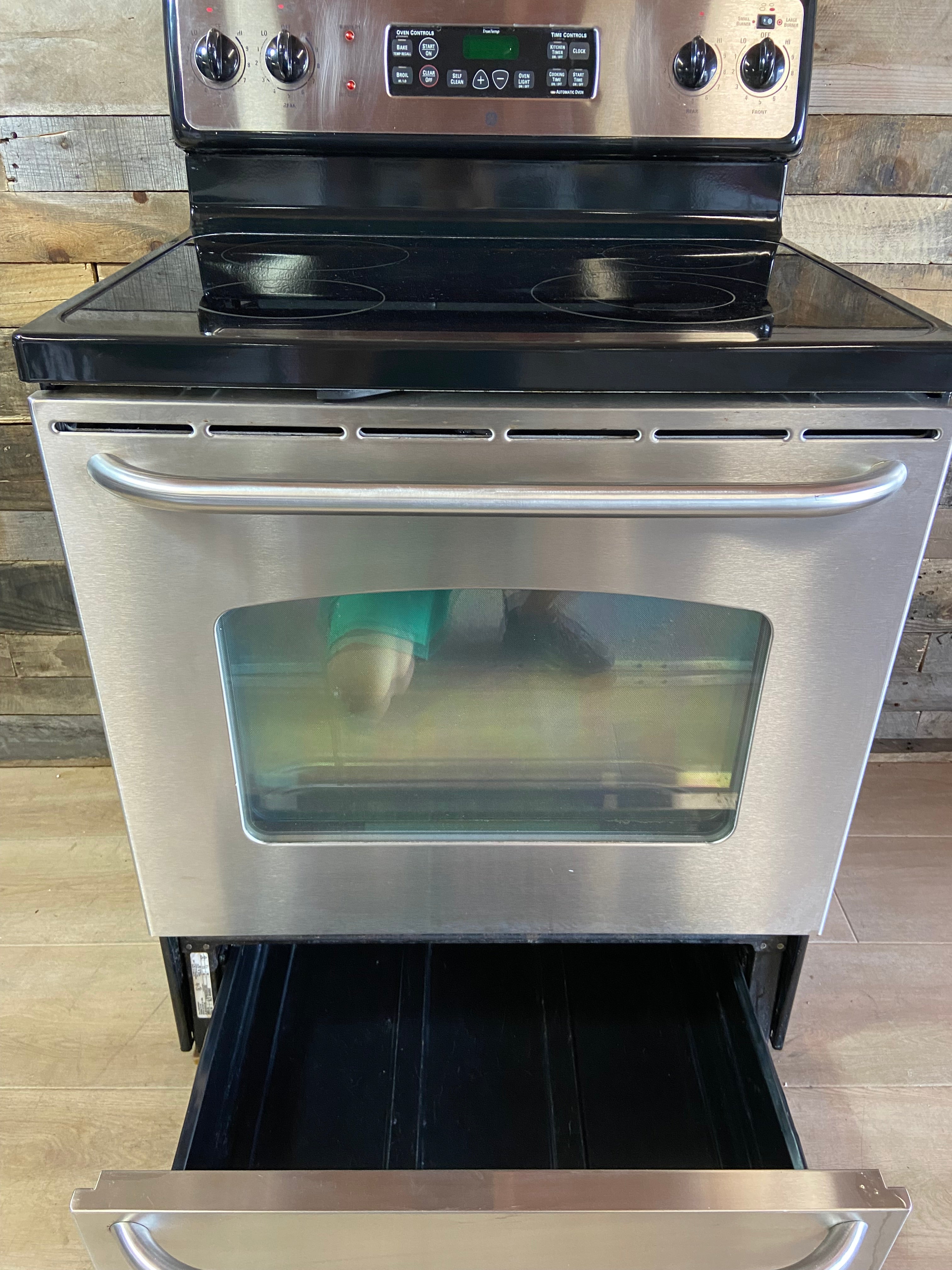 GE Stainless 4 Burner Glass Top Range