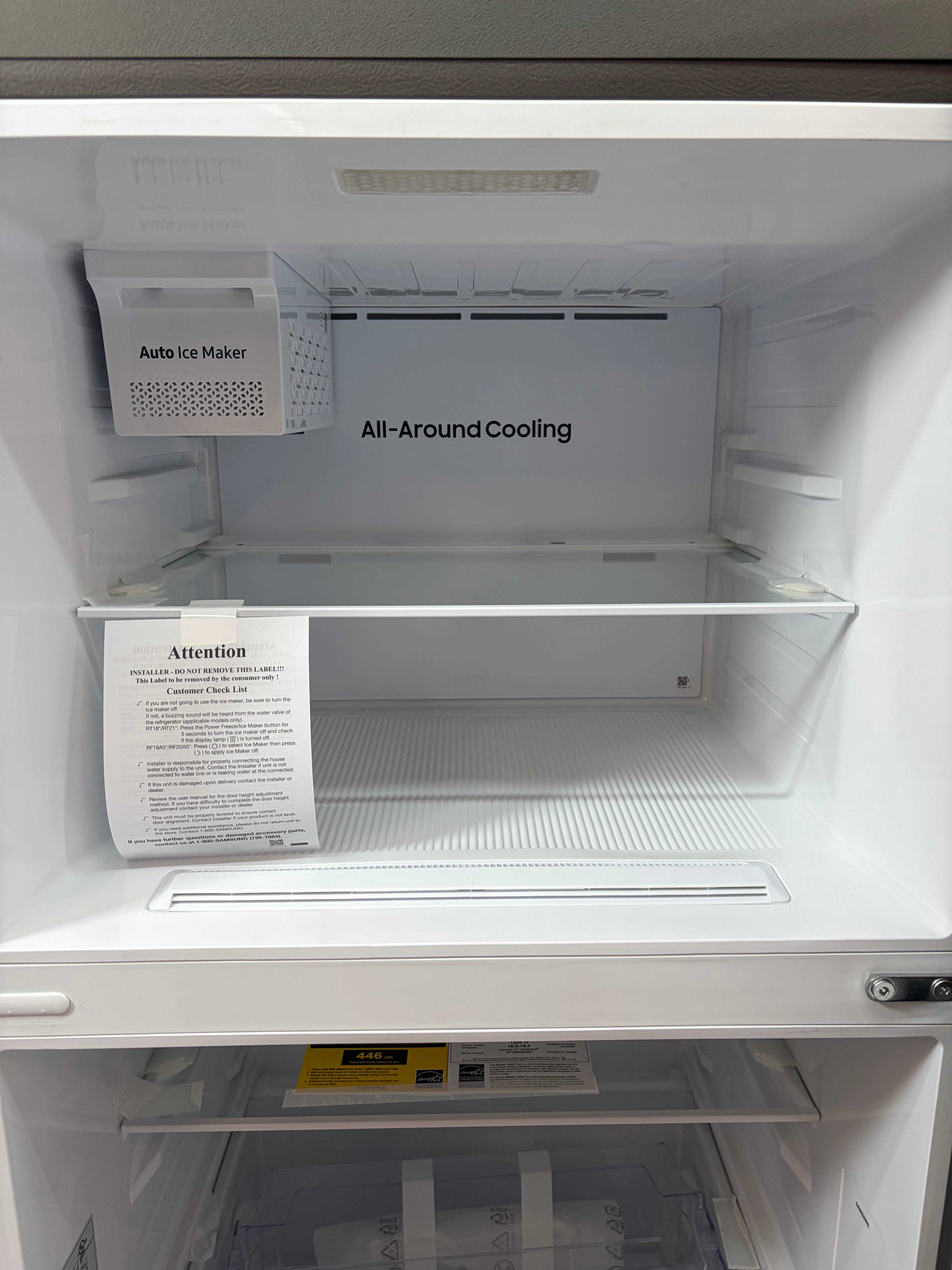 Samsung 18-Cu. Ft. Top Freezer Refrigerator with Ice Maker
