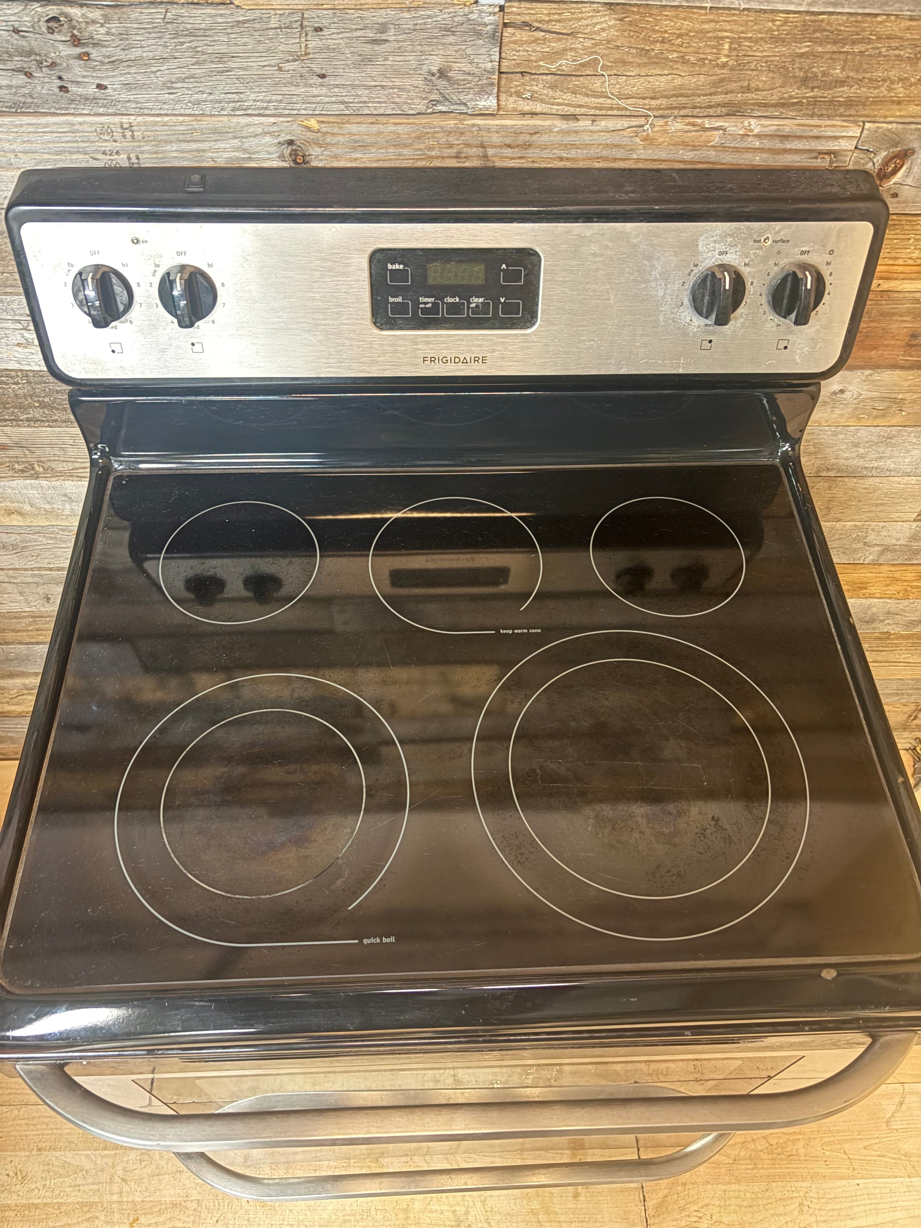 Frigidaire Stainless 5 Burner Glass Top Range