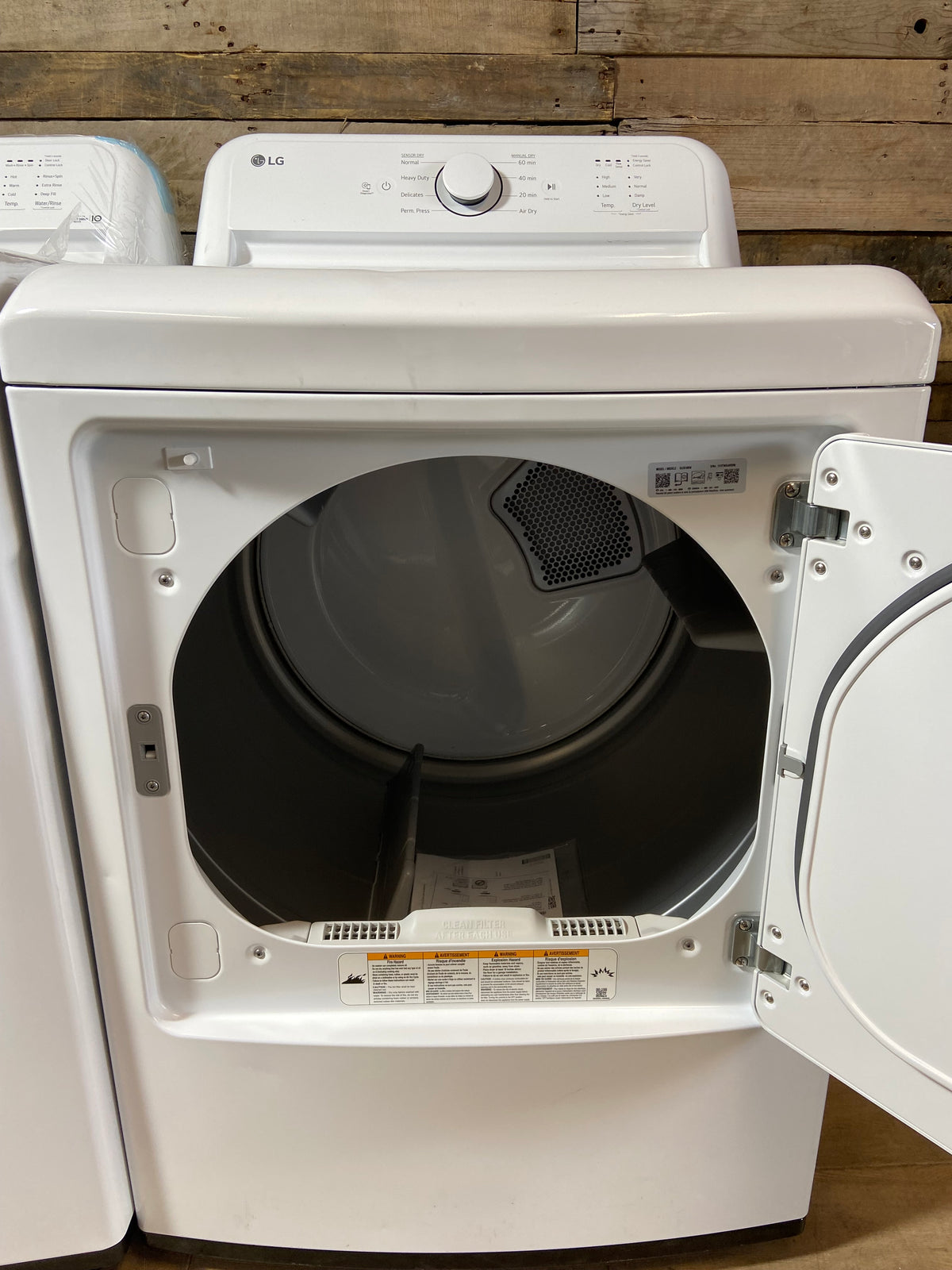 LG Agitator Medium 4.1-cu ft Top-Load Washer and Dryer Set