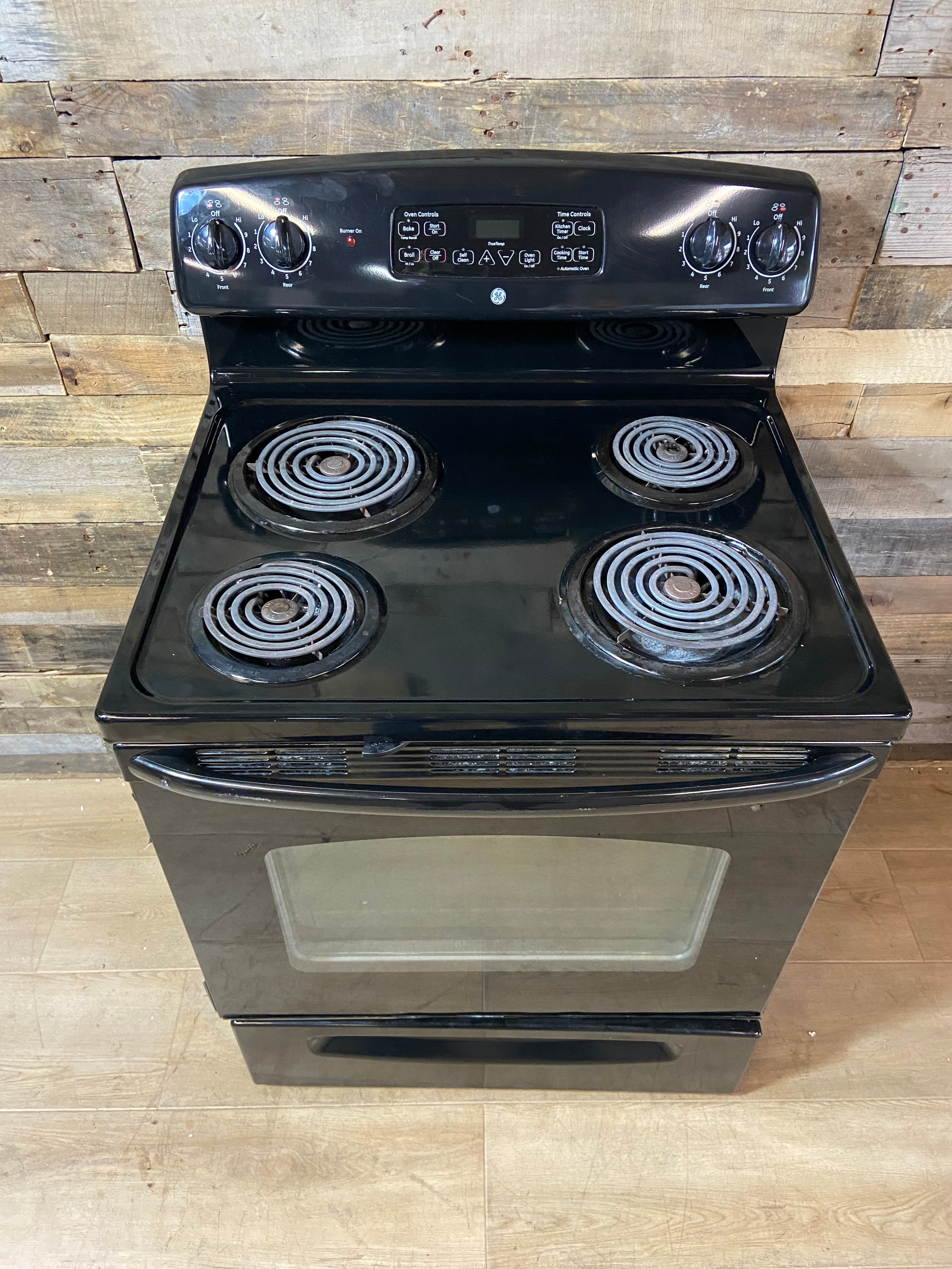 GE Black Coil Top Range
