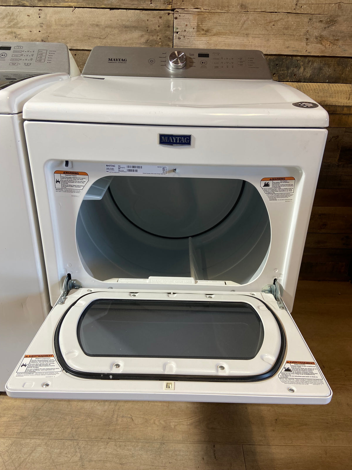 Maytag Commercial Technology Large Capacity Washer & Dryer Set