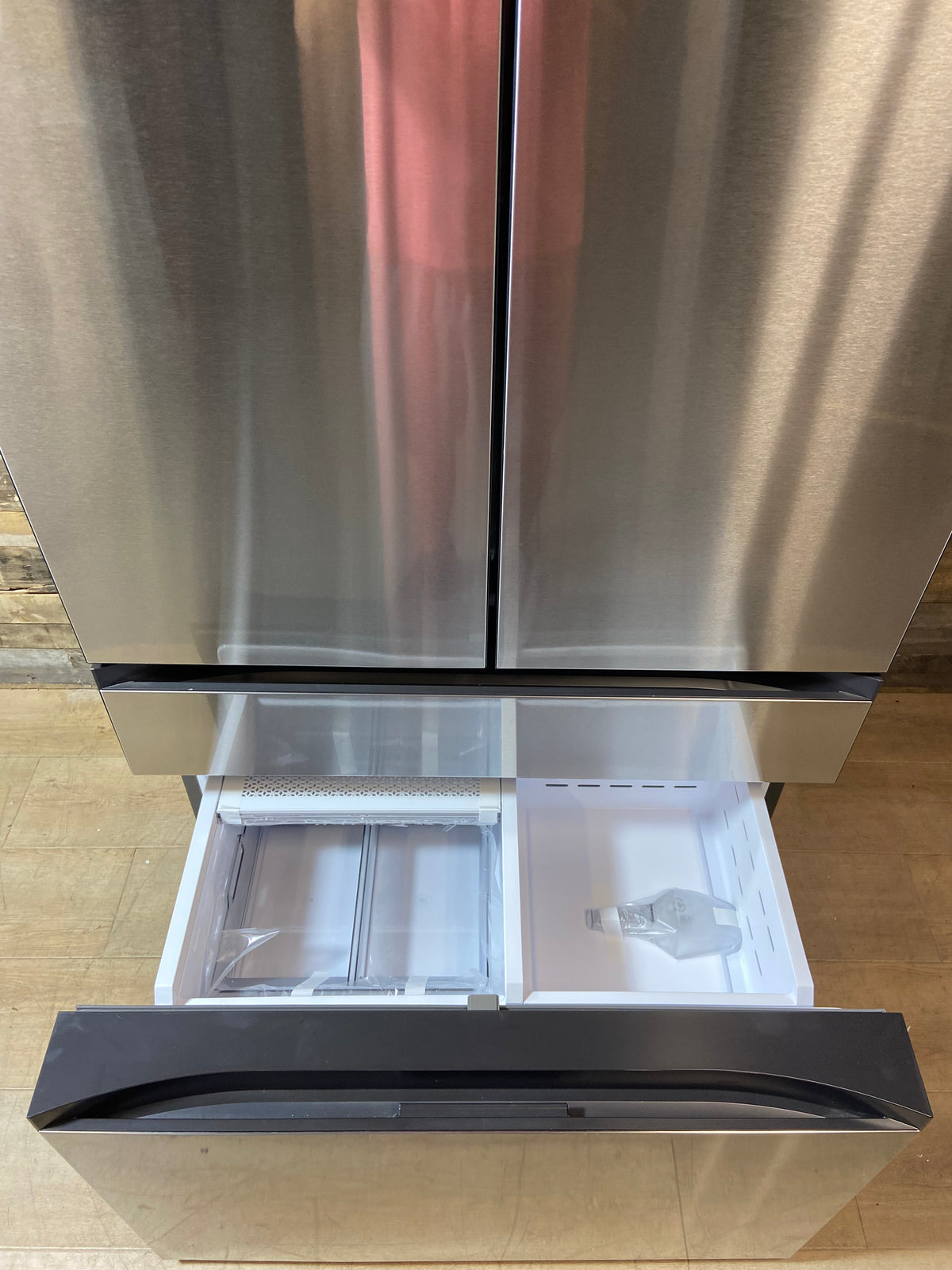 Samsung Bespoke AI Standard-Depth Beverage Center 29-cu ft 4 -Door 36-in Wide French Door Refrigerator with Dual Ice Make