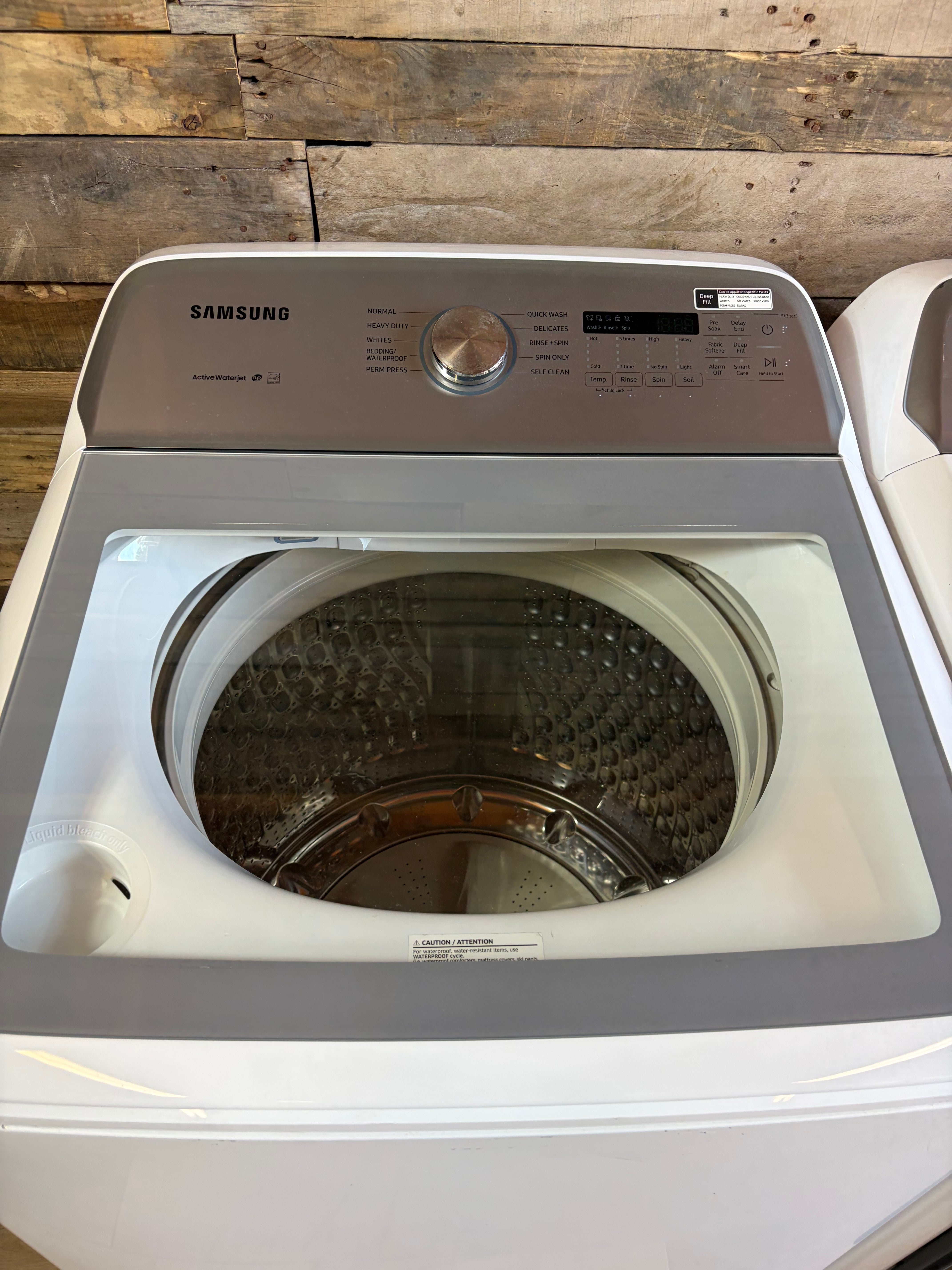 Samsung White Active Waterjet Deep Tub Set