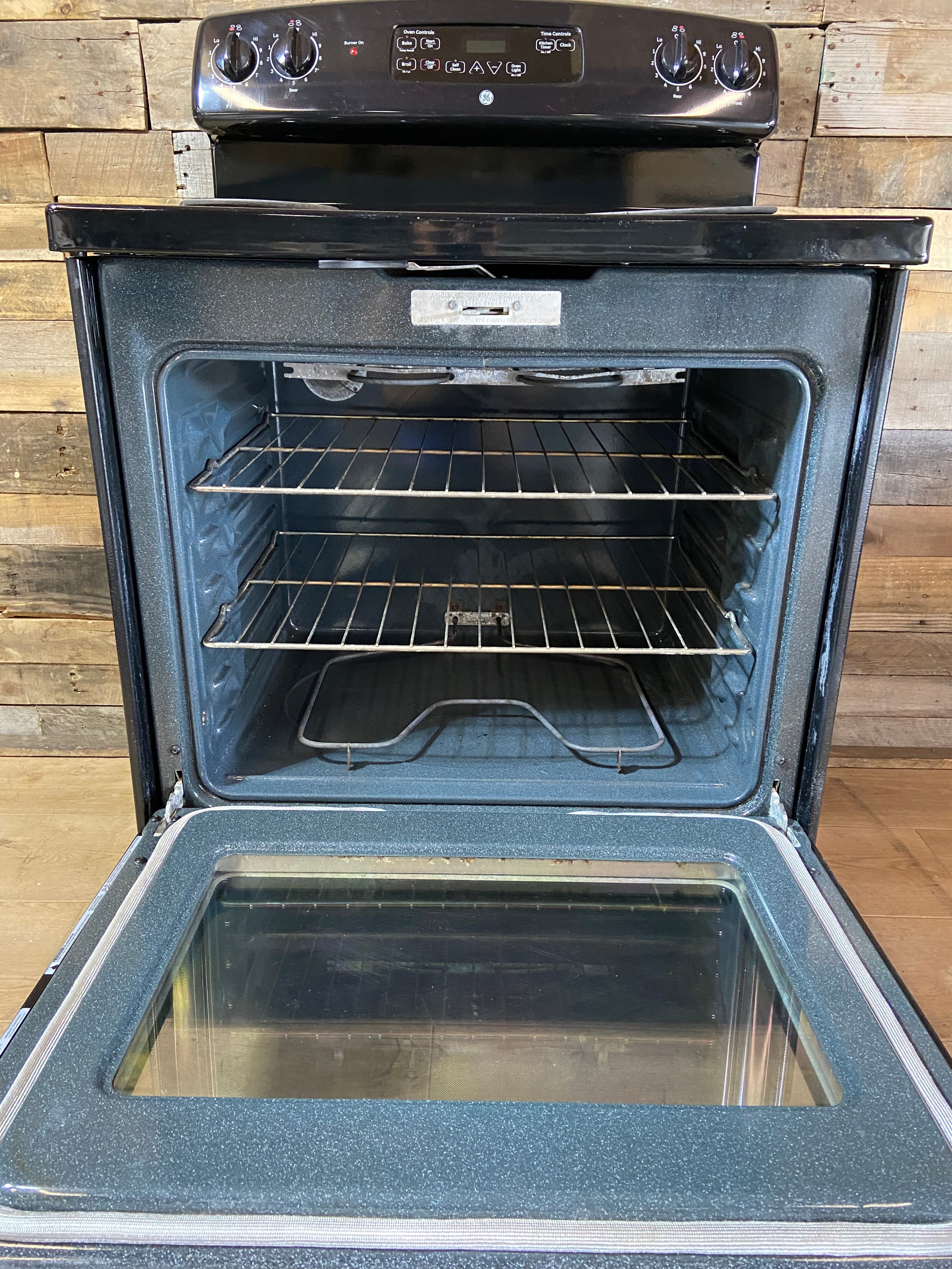 GE Black Coil Top 4 Burner Range