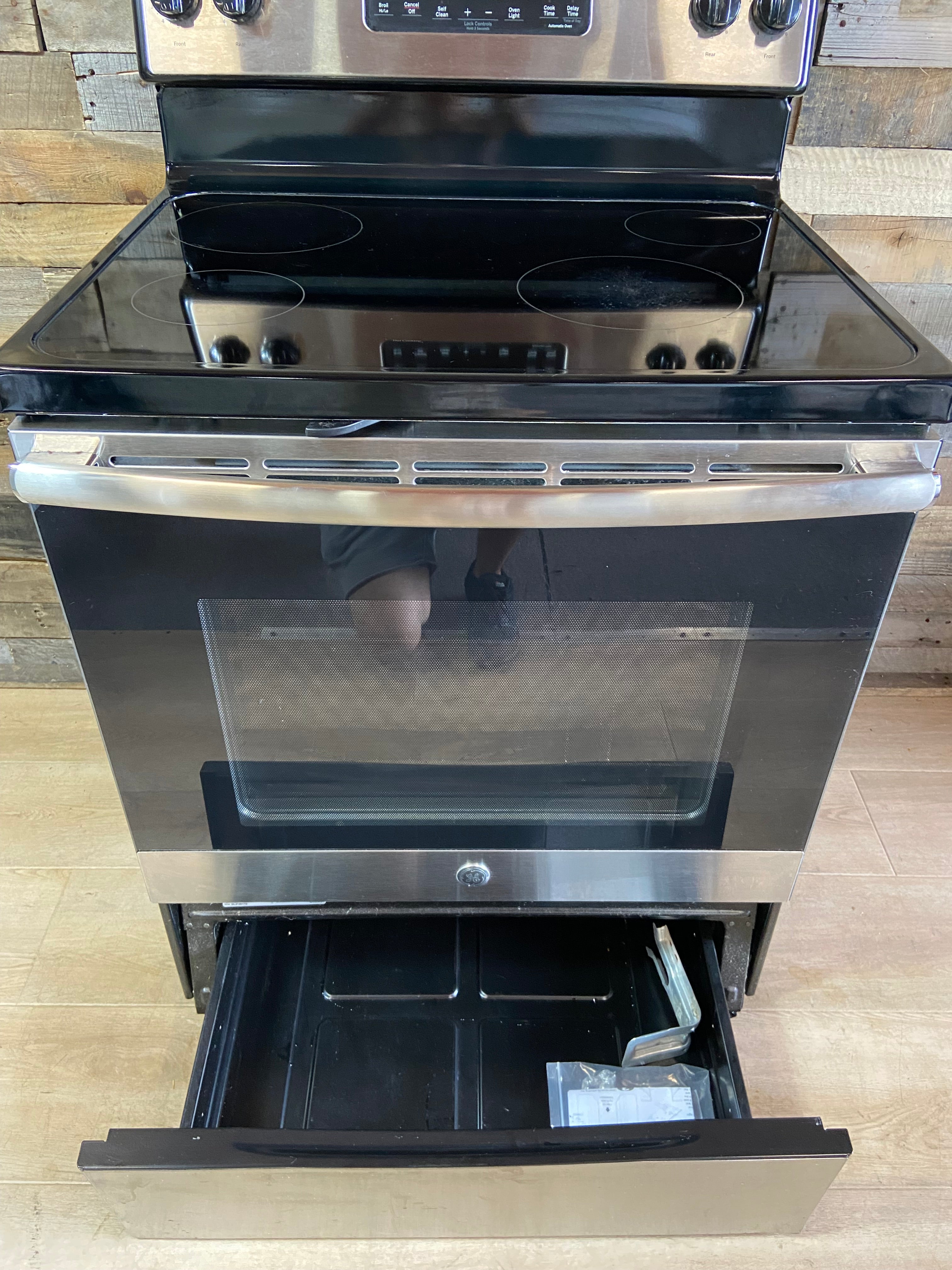 GE Stainless 4 Burner Range