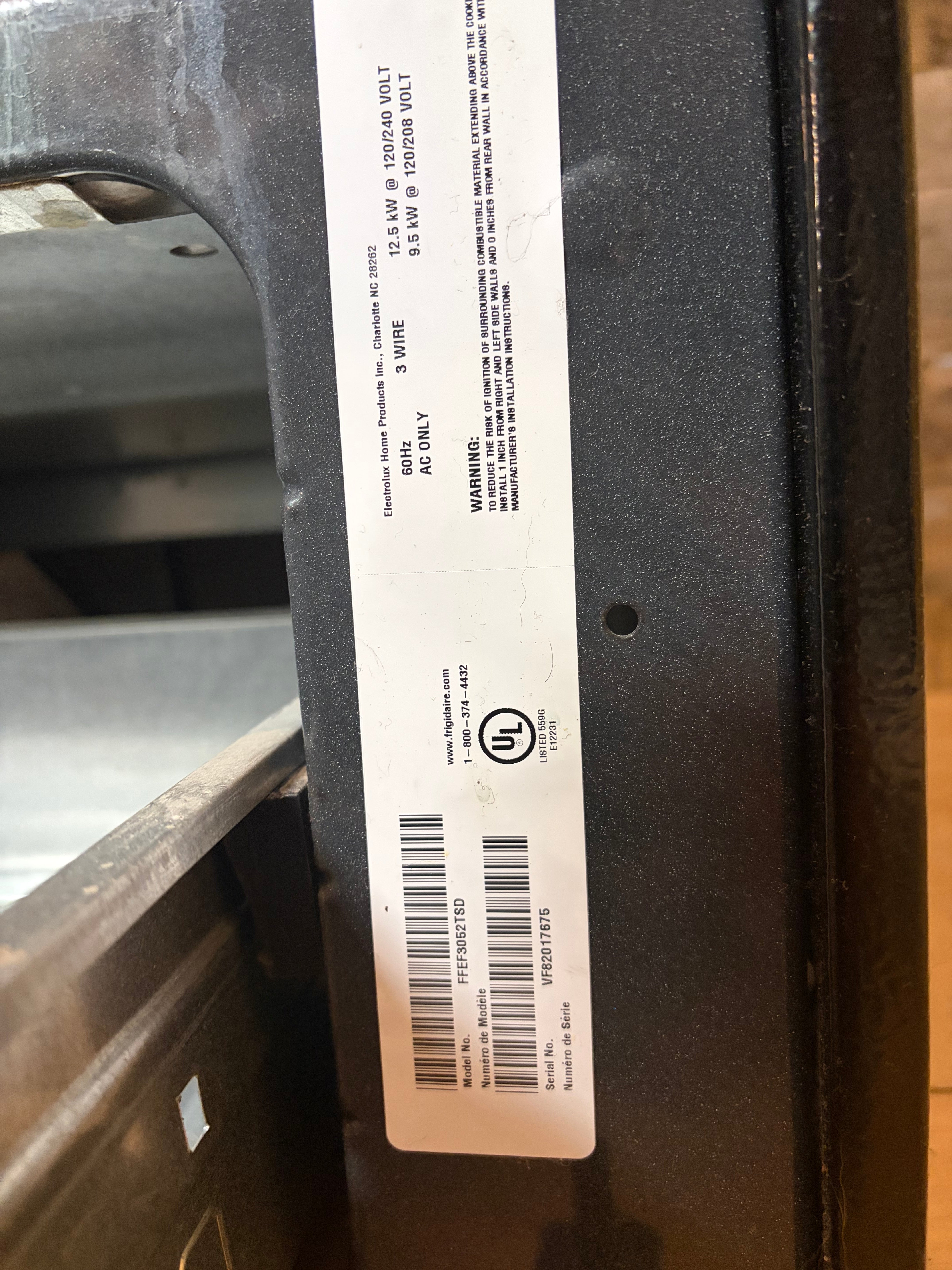 Stainless Frigidaire 5 Burner Glass Top Range