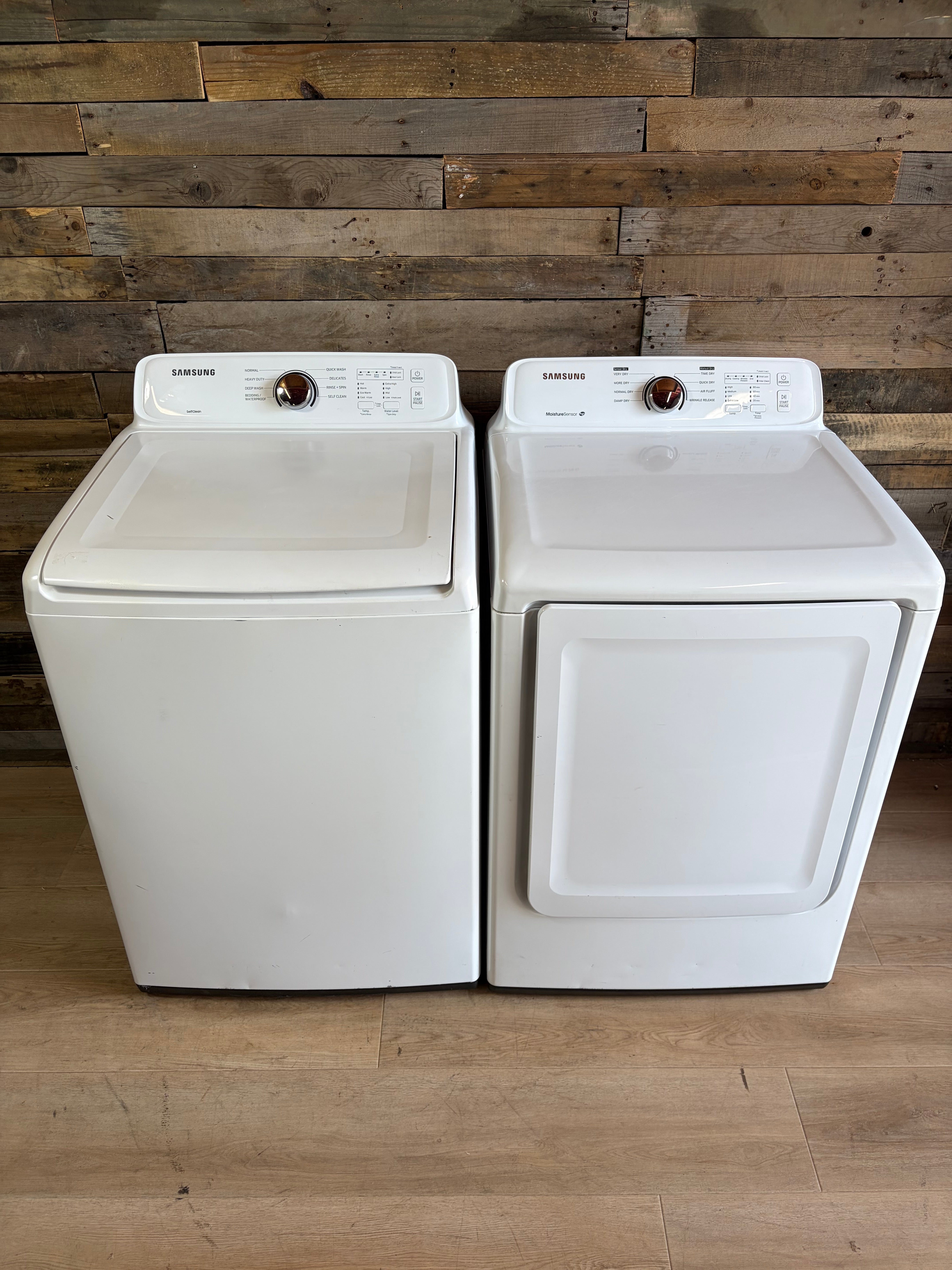 Samsung White Agitator Large Capacity Top Load Set