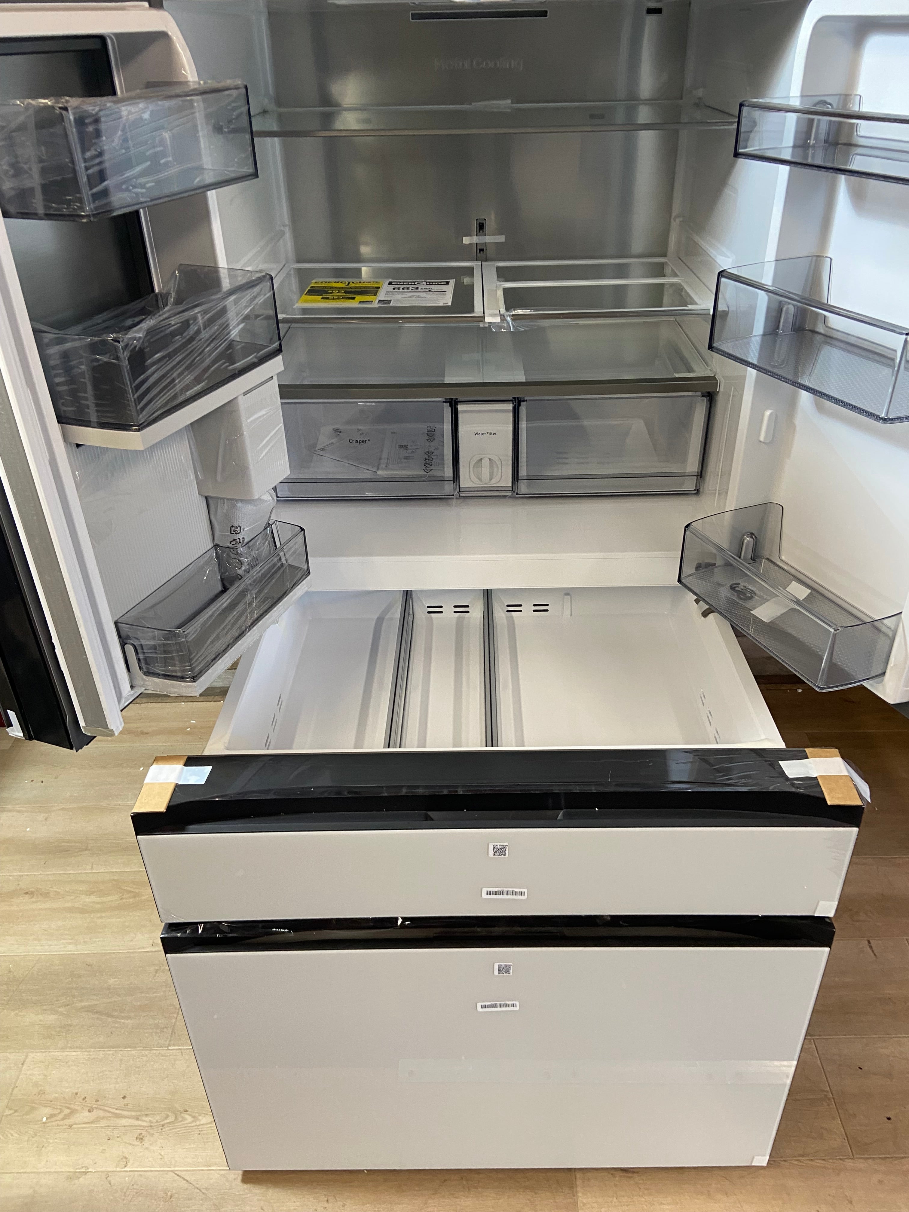 Samsung Bespoke 4-Door Flex French Door Refrigerator with Family Hub, Beverage Center & Dual Ice Maker – White Glass