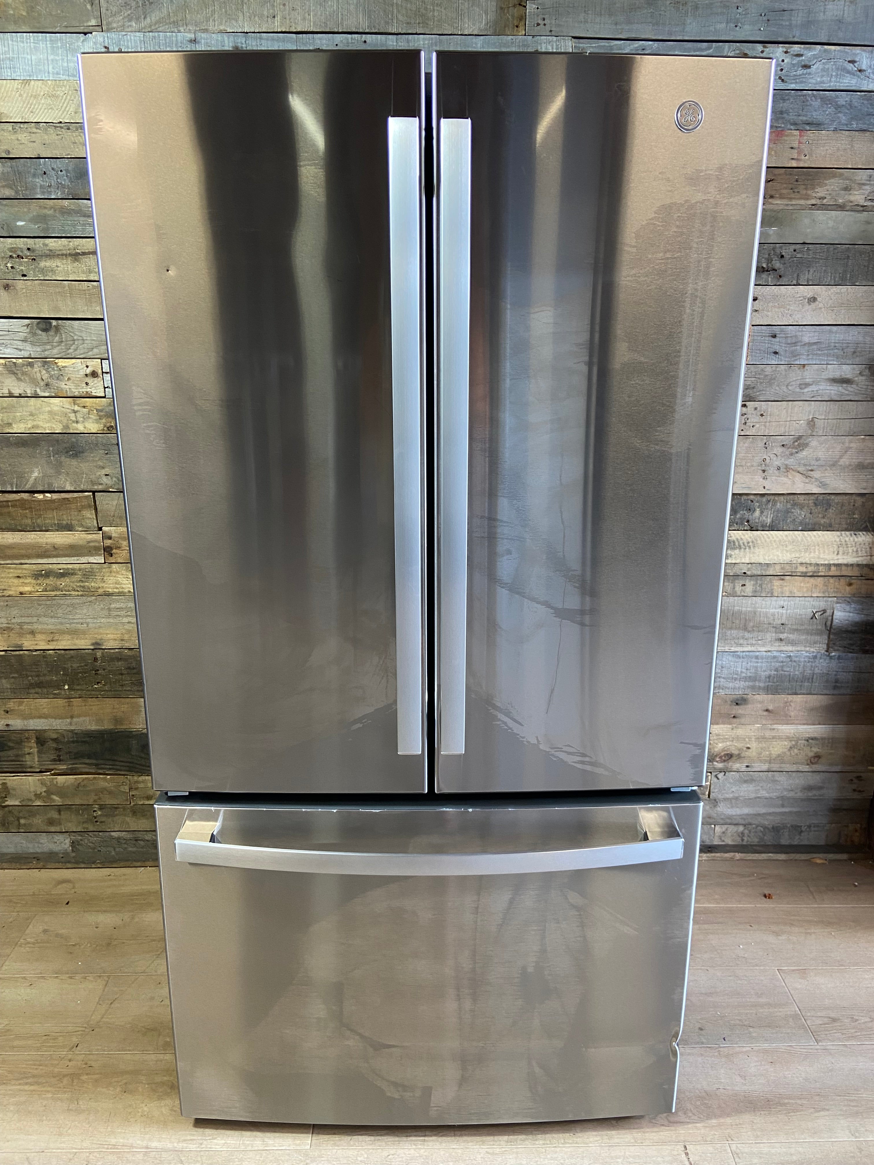 GE Standard-Depth 27-cu ft 36-in Wide with Ice Maker ( Fingerprint-resistant Stainless Steel Refrigerator