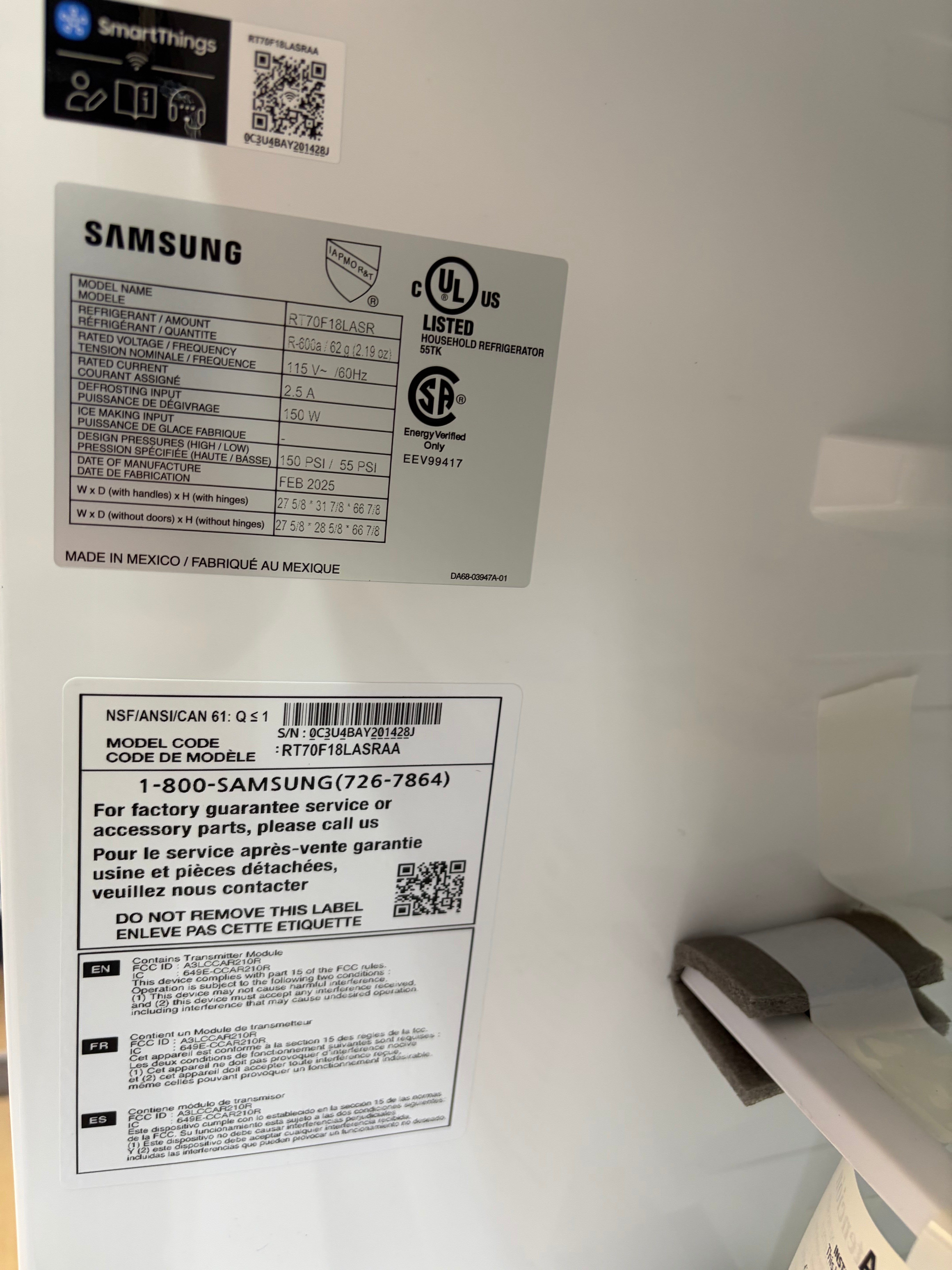 Samsung 18-Cu. Ft. Top Freezer Refrigerator with All-Around Cooling & Ice Maker