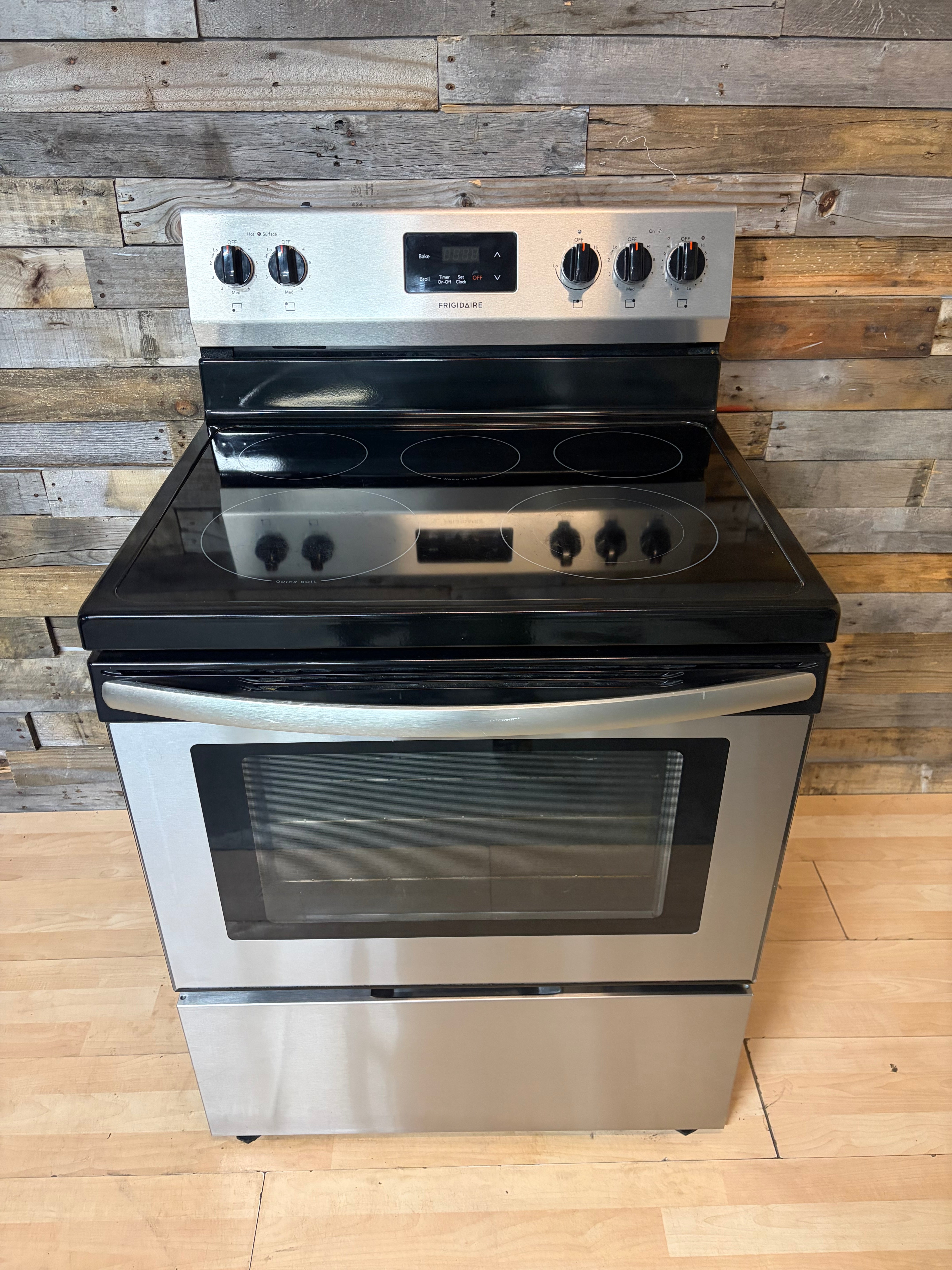 Stainless Frigidaire 5 Burner Glass Top Range