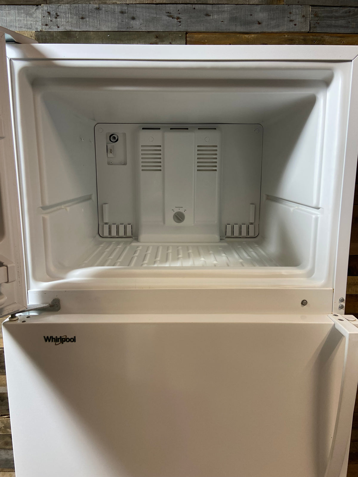 Whirlpool White Top/Bottom 30” Refrigerator With Ice Maker