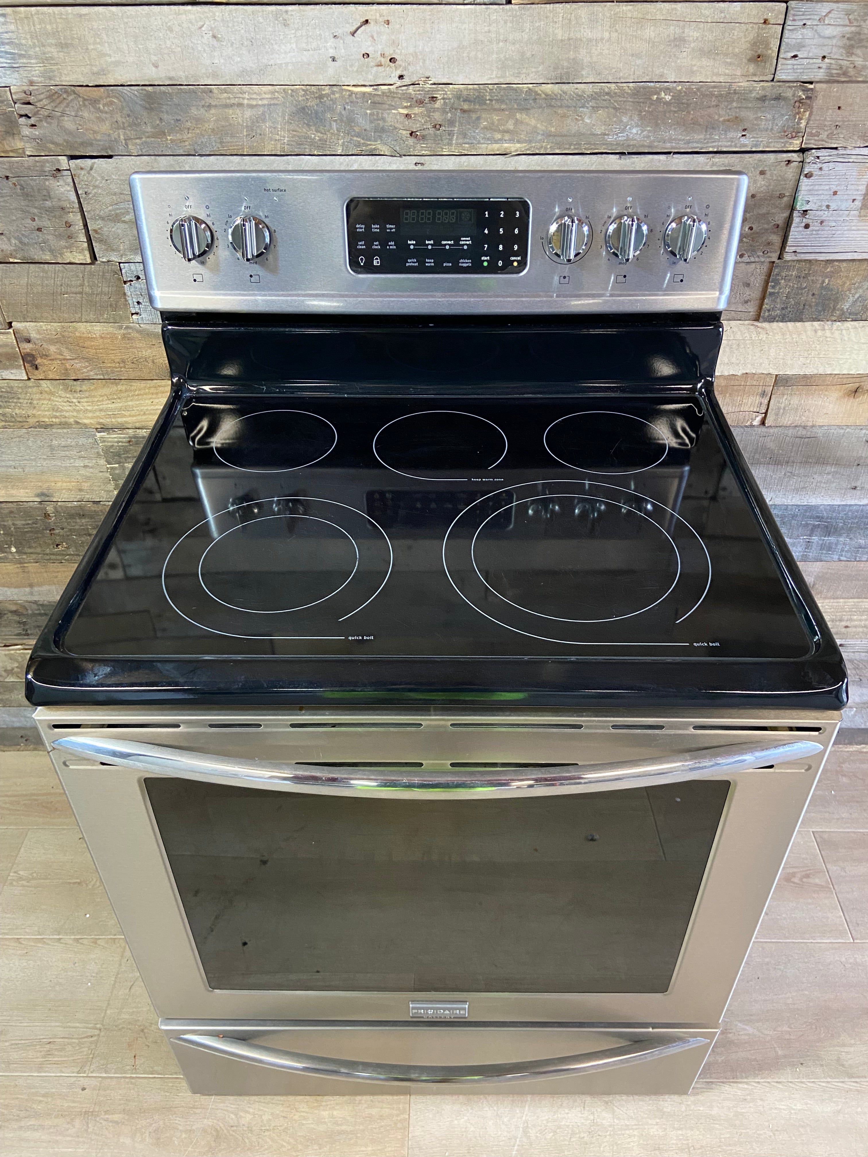 Frigidaire 5 Burner Range Convection Oven