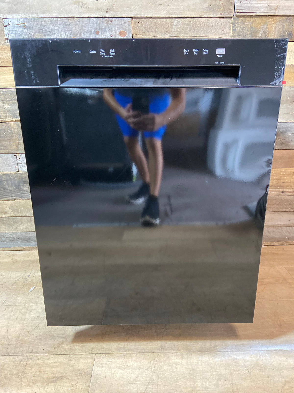 LG 24 Inch Wide 15 Place Setting Built-In Front Control Dishwasher with SenseClean