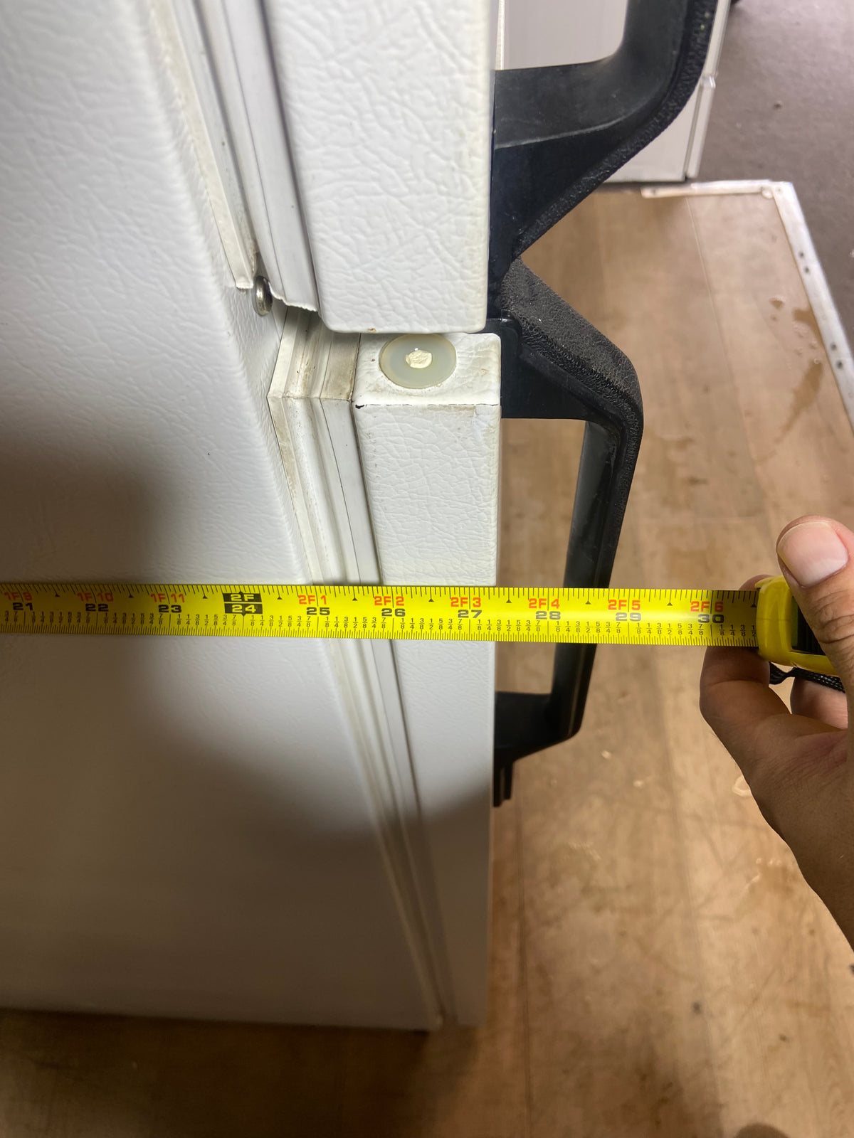 Kenmore 23.5” Wide Top/Bottom Refrigerator