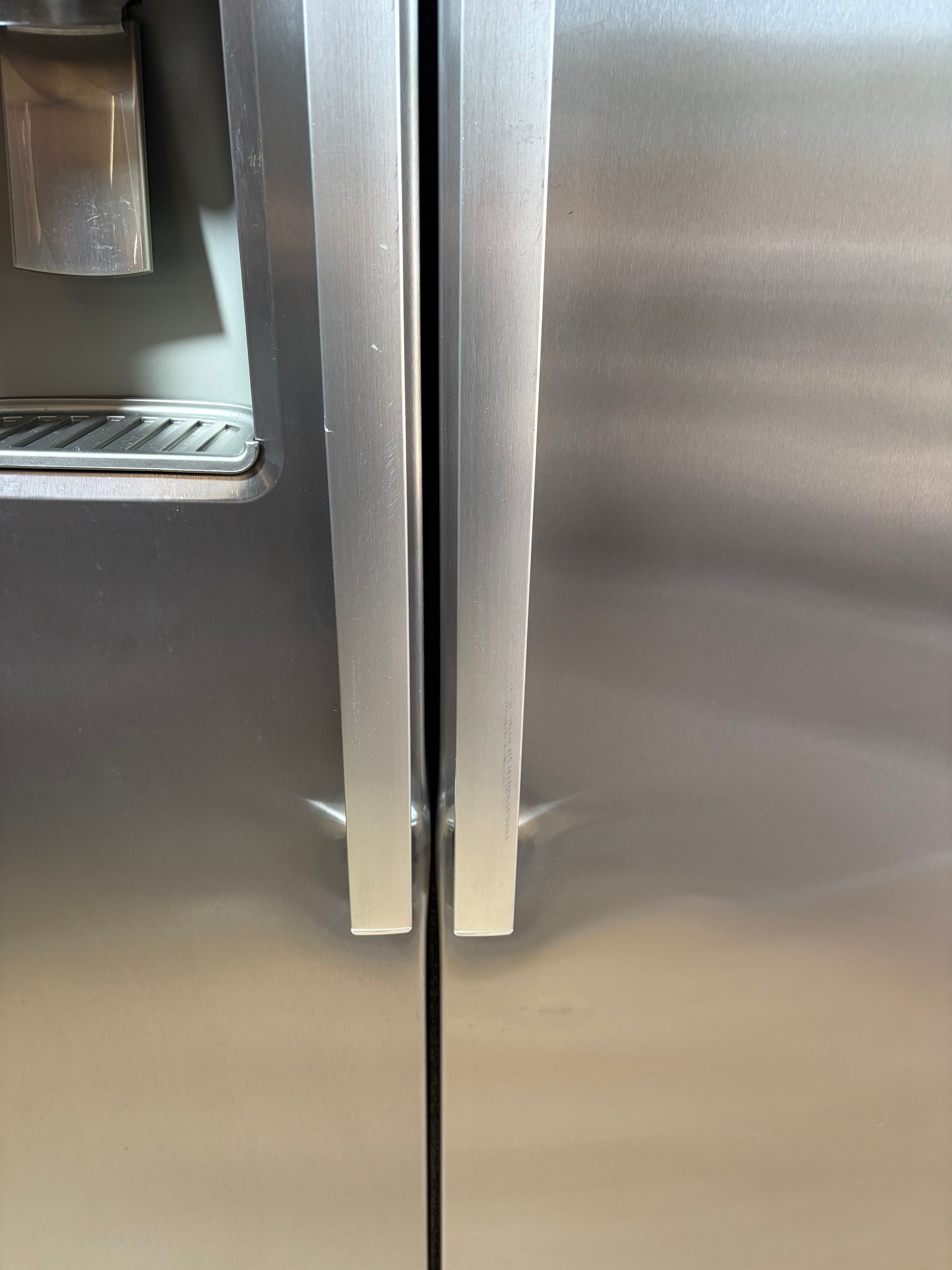 21.8 Cu. Ft. Counter-Depth Side-by-Side Refrigerator (Fingerprint-Resistant Stainless Steel)