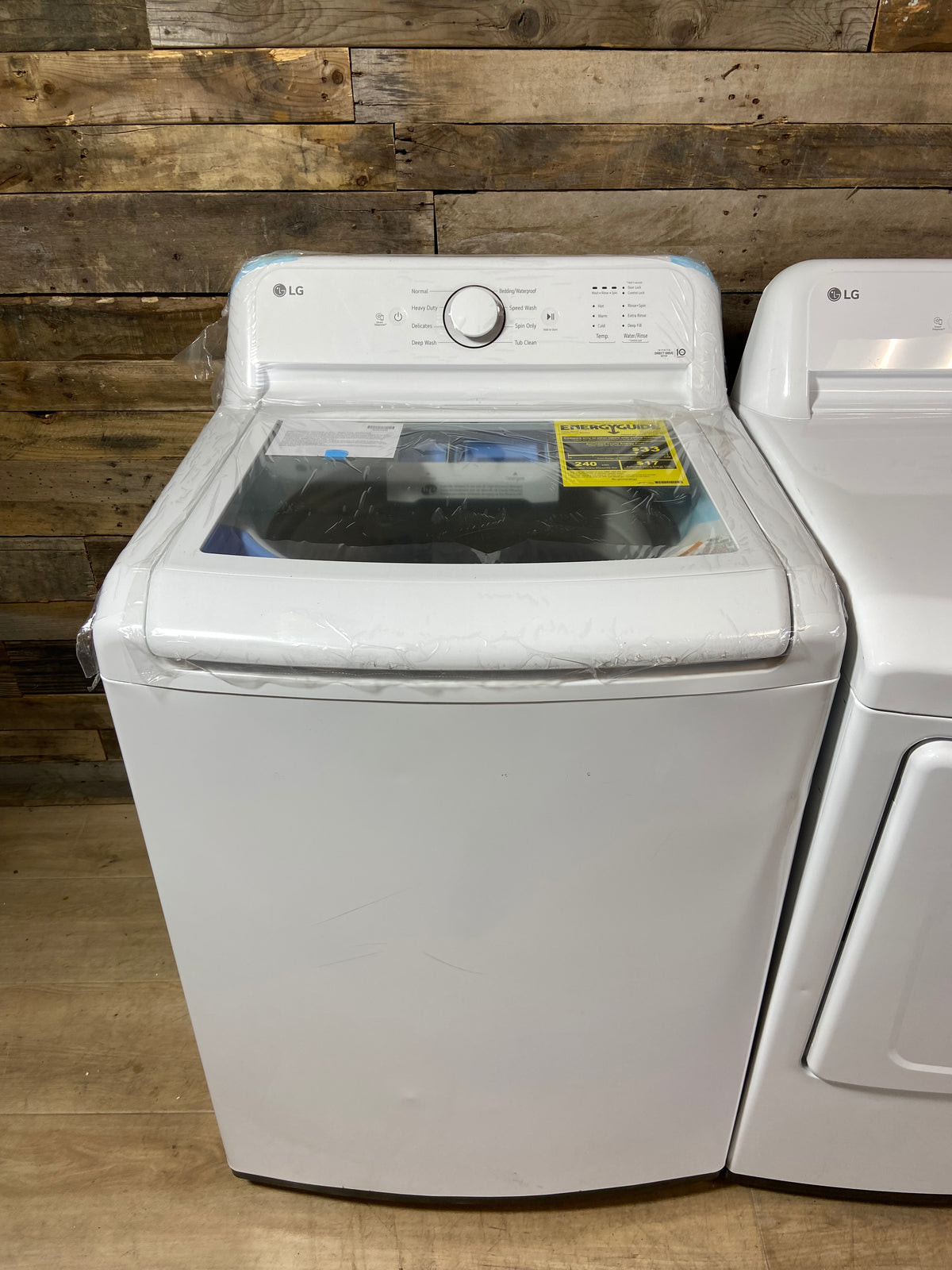LG Agitator Medium 4.1-cu ft Top-Load Washer and Dryer Set