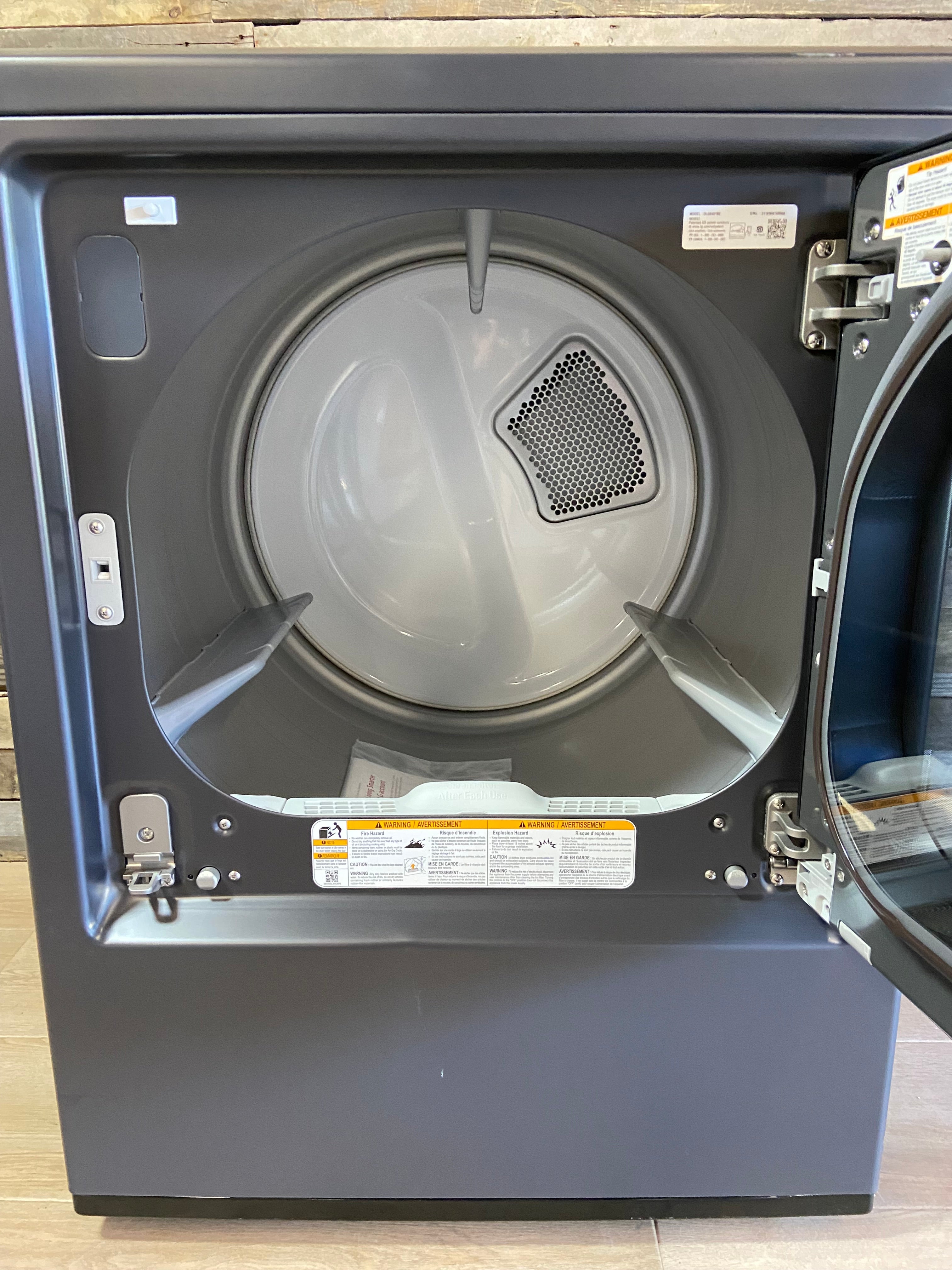 LG DLG8401BE Smart Gas Dryer w/ ThinQ & Sensor Dry – Black Steel