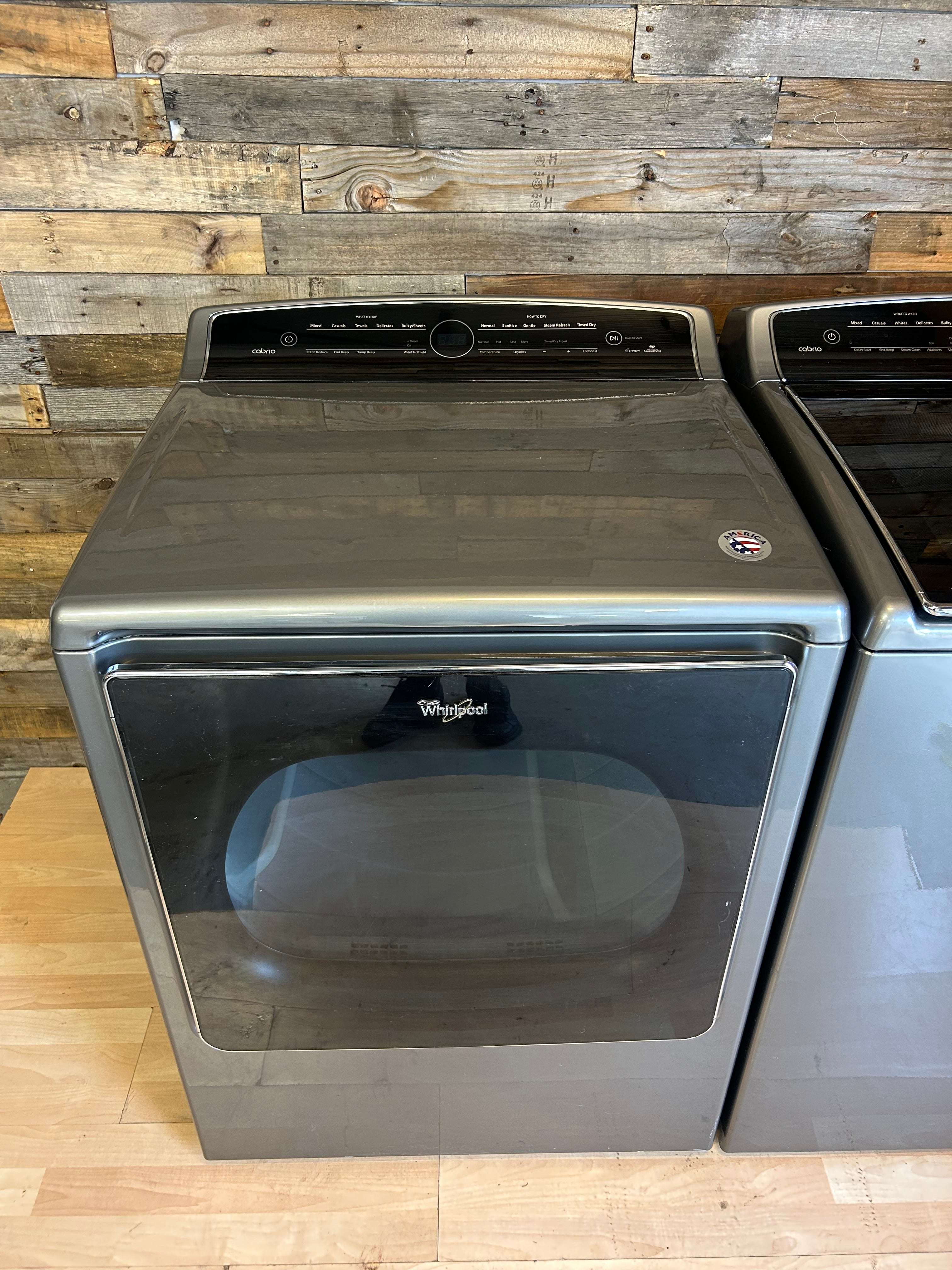 Black stainless Whirlpool cabrio set