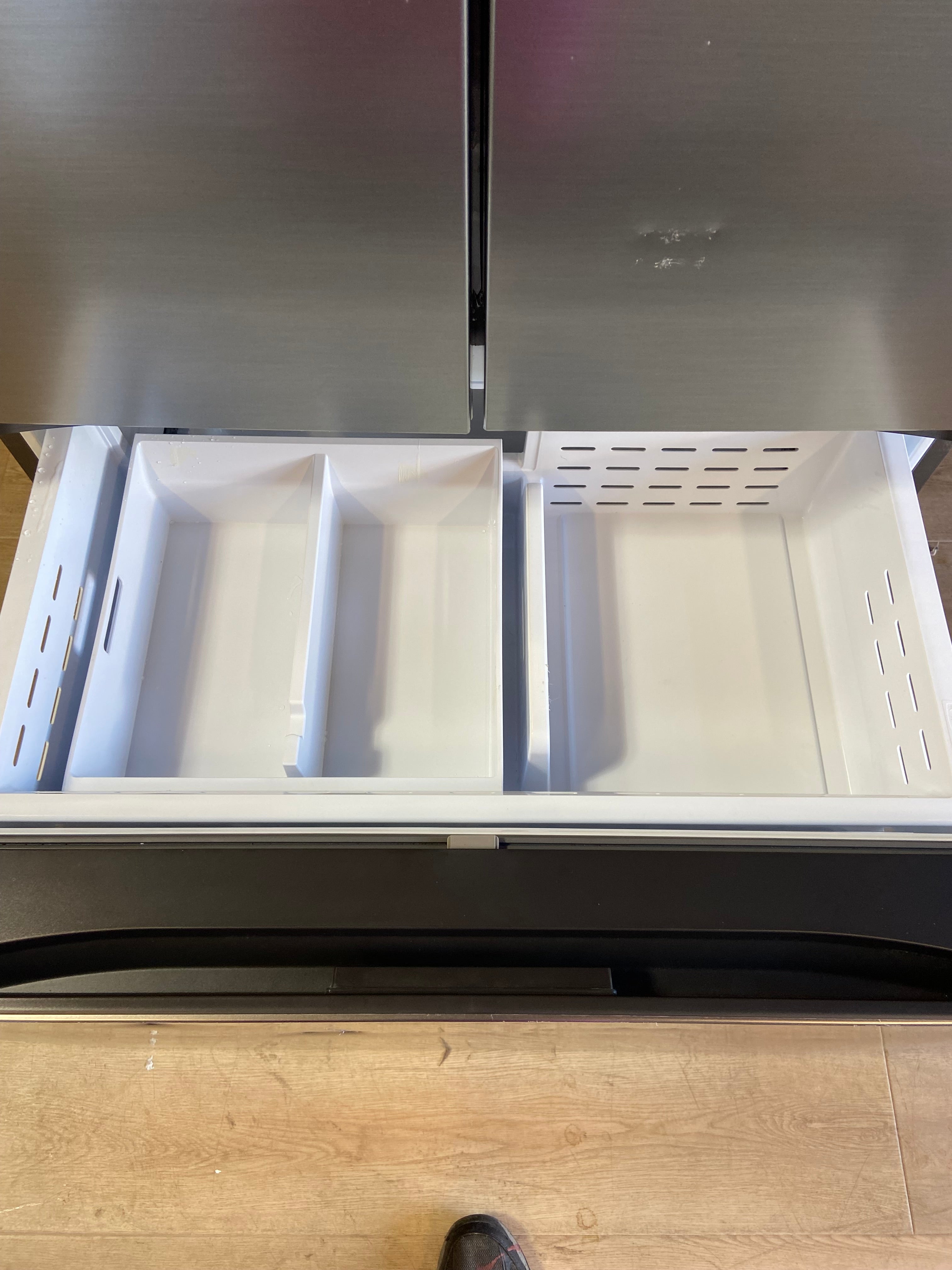 Samsung Counter-Depth Mega Capacity 27-cu ft 3 -Door 36-in Wide with Dual Ice Maker