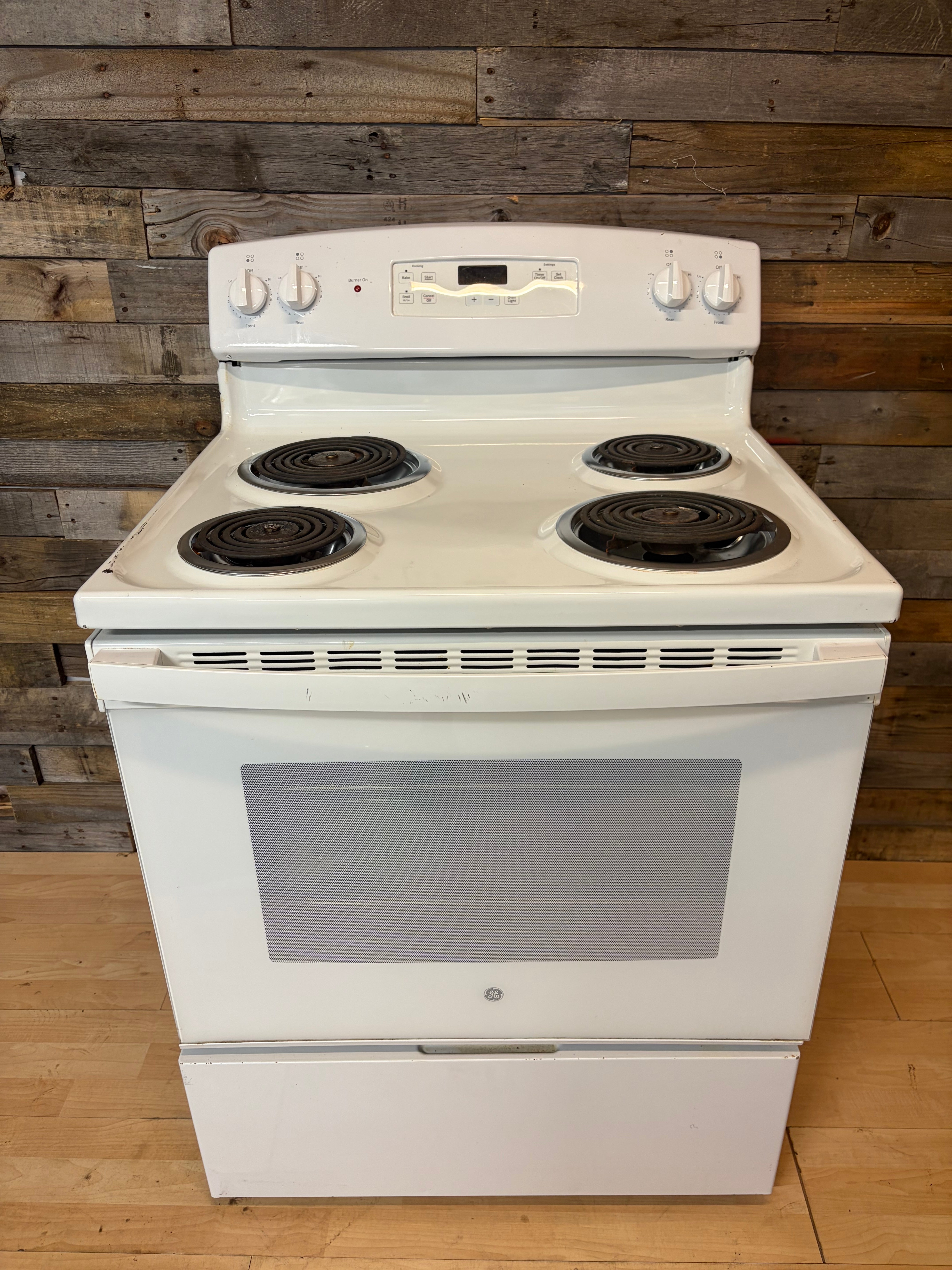 White GE Coil Top Stove