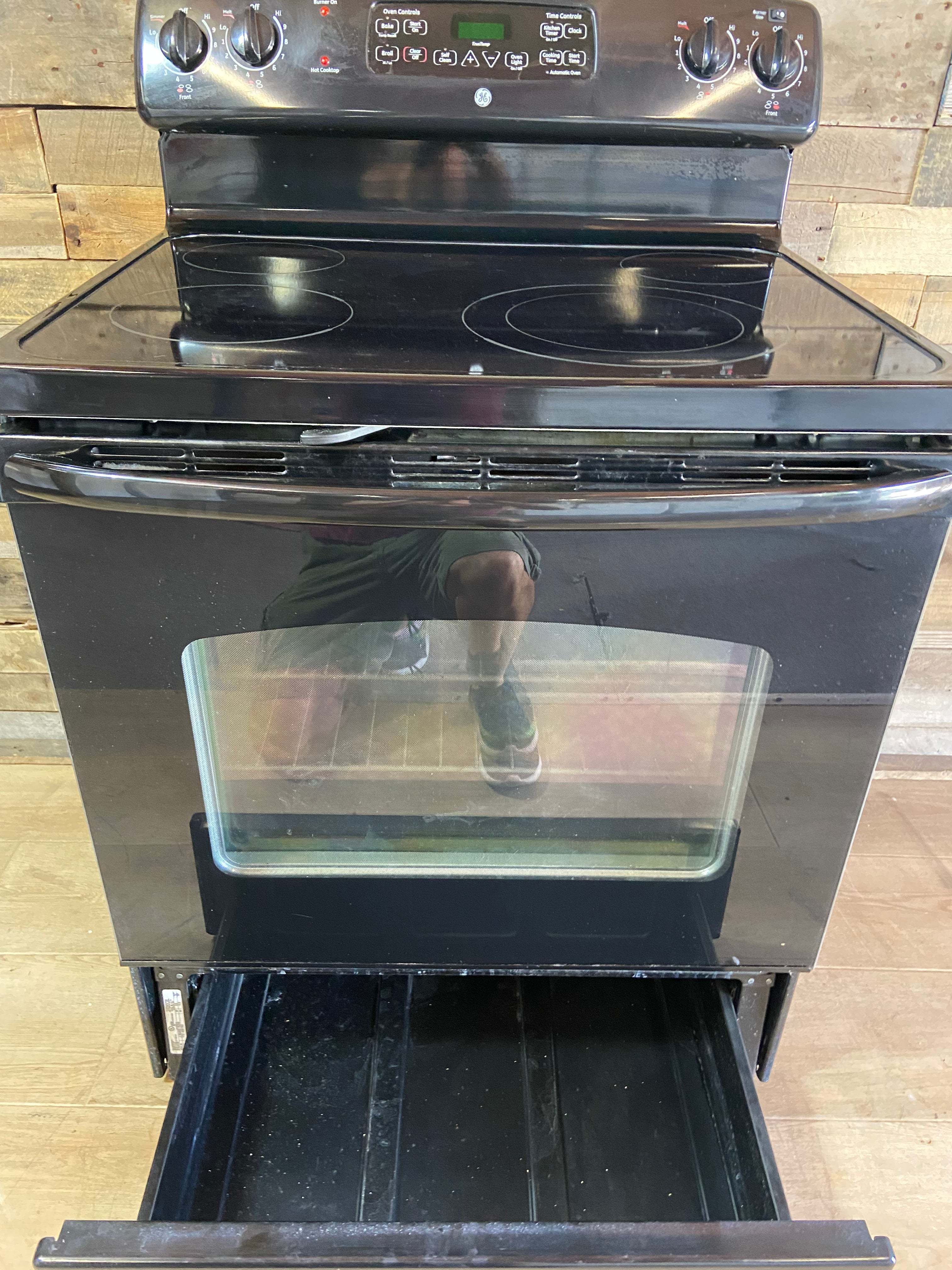 GE Black 4 Burner Range