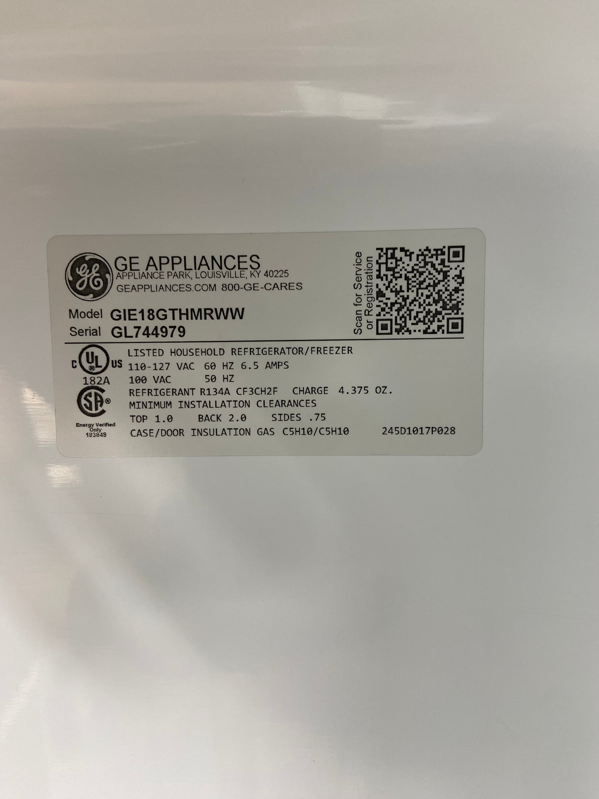 GE White Top/Bottom Refrigerator With Ice Maker