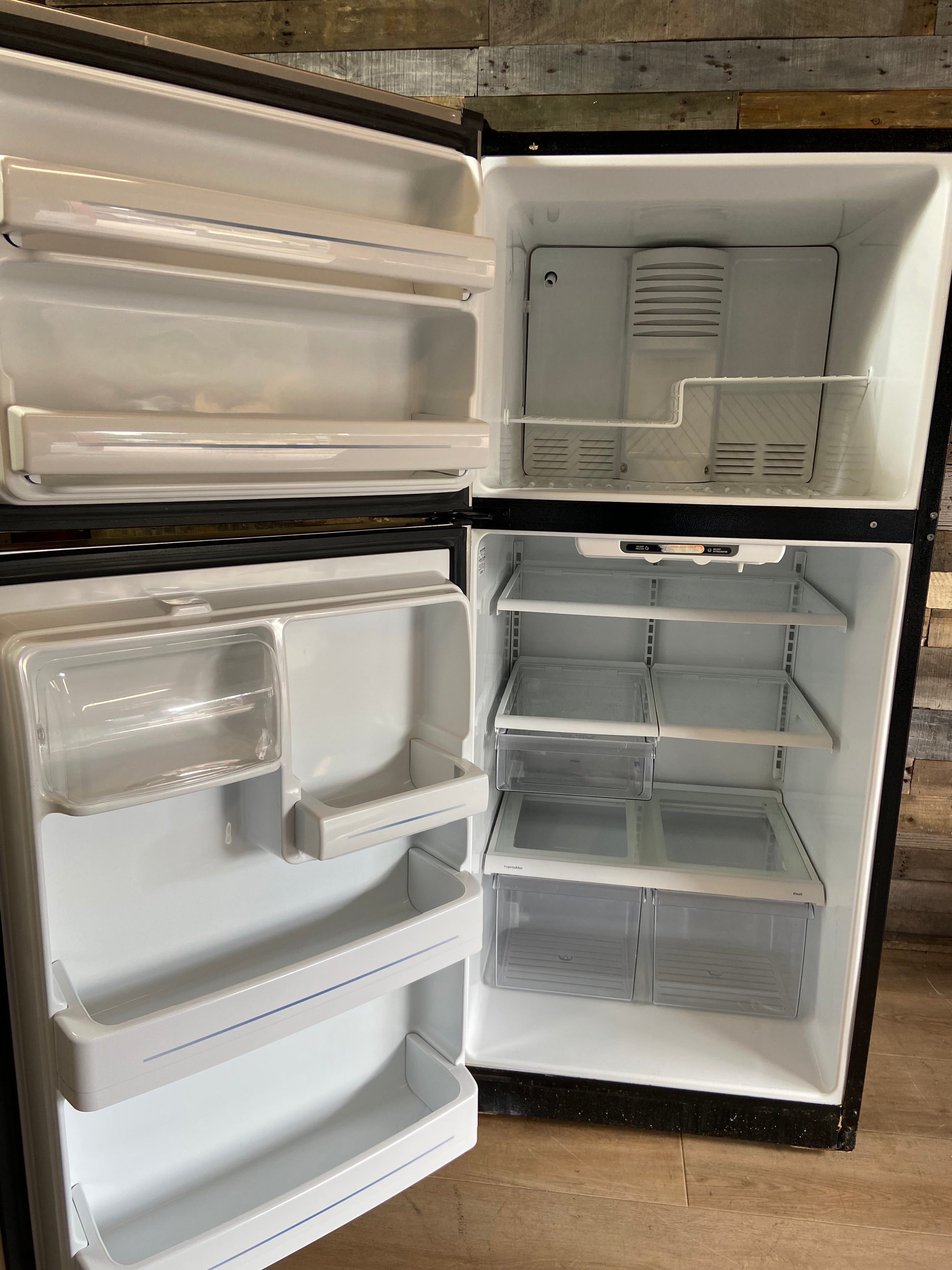 GE Top Bottom Refrigerator