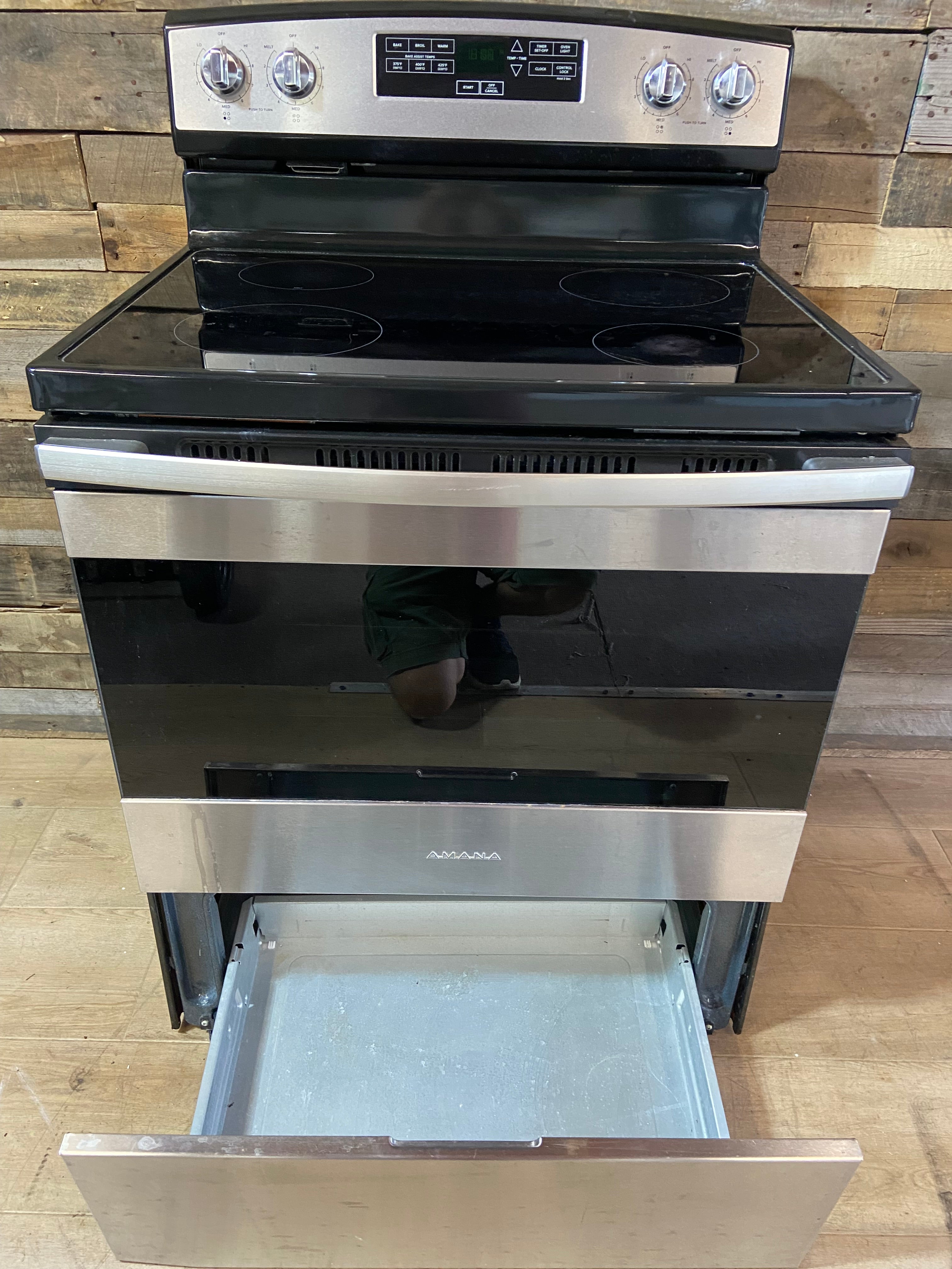 Amana Stainless 4 Burner Range