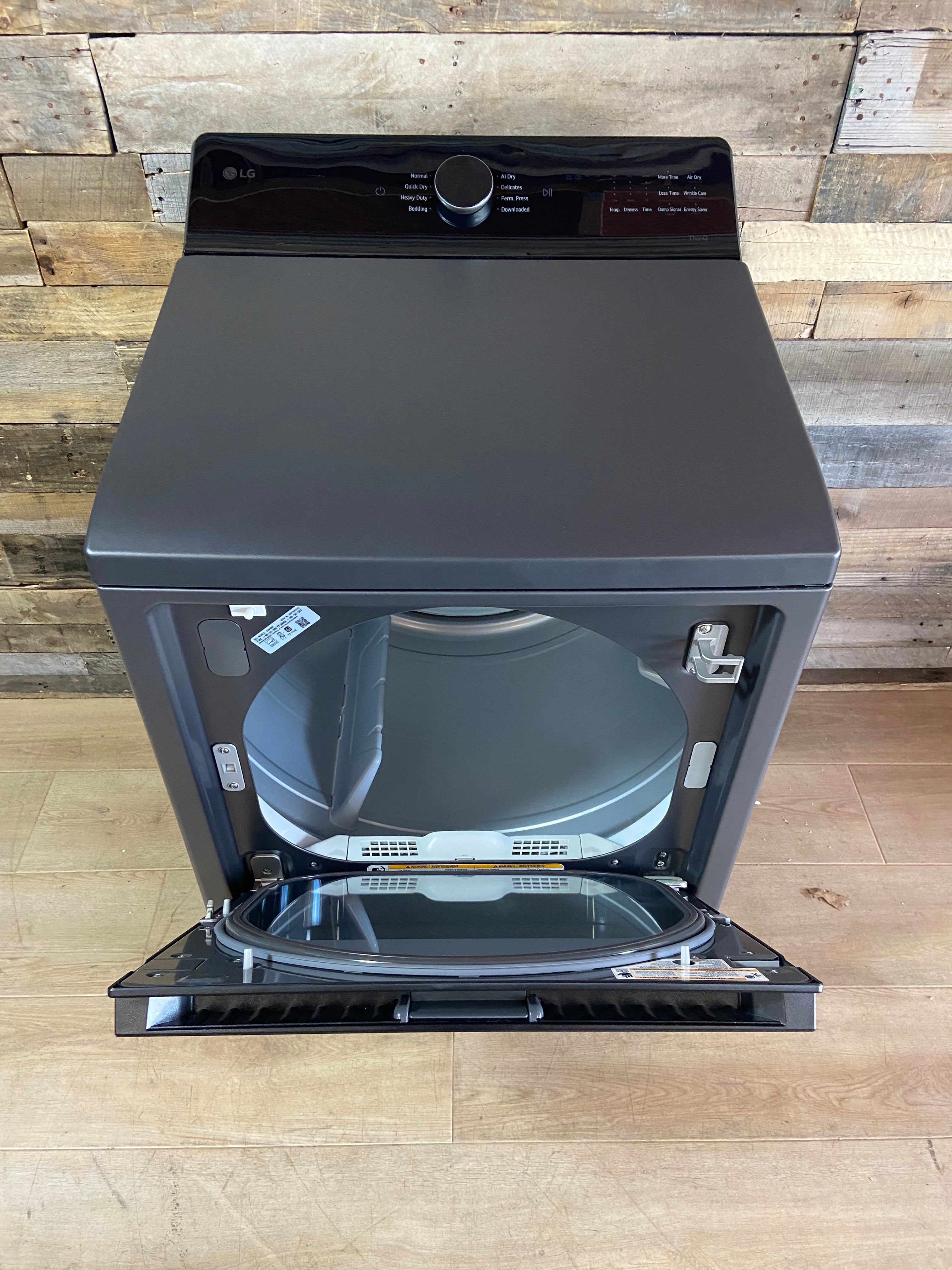 LG 7.3-cu ft Vented Electric Dryer with Steam Cycle (Matte Black)