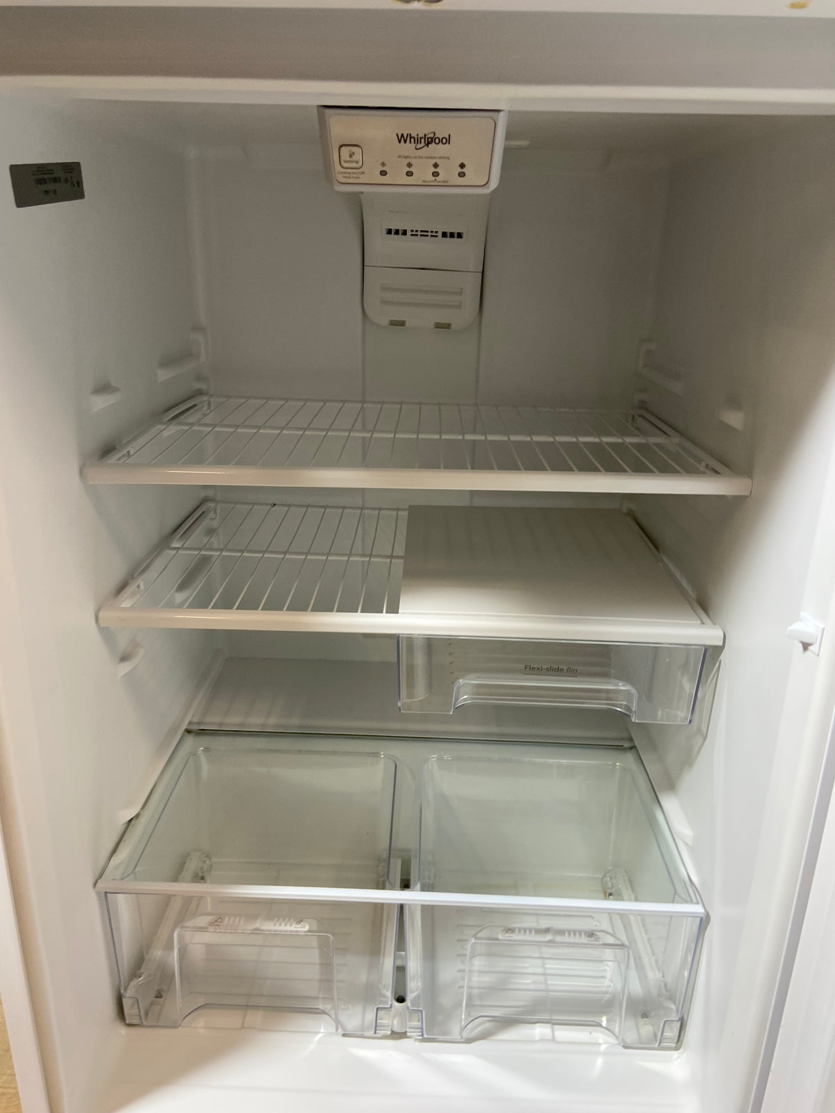Whirlpool White Top/Bottom 30” Refrigerator With Ice Maker