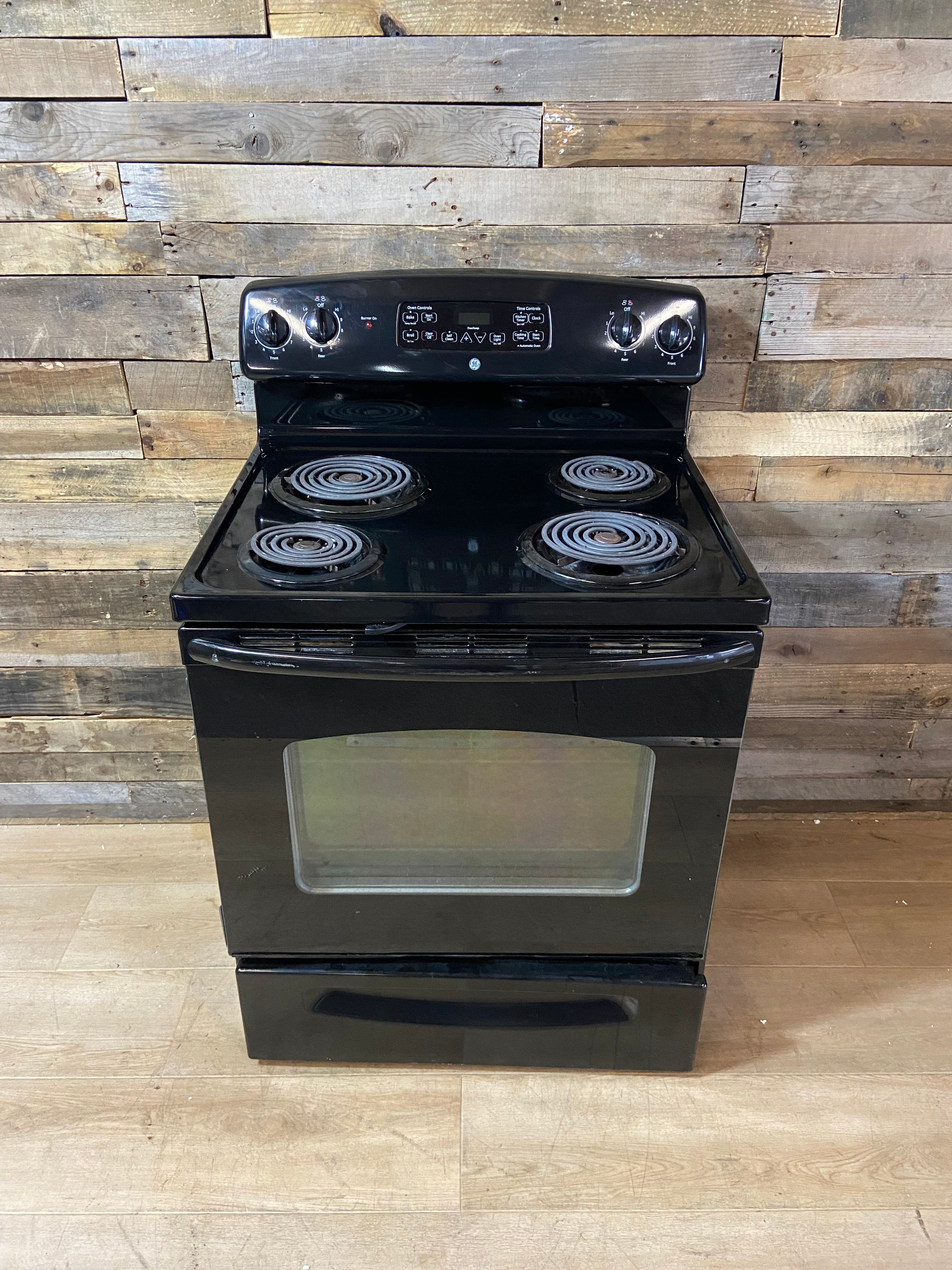 GE Black Coil Top Range