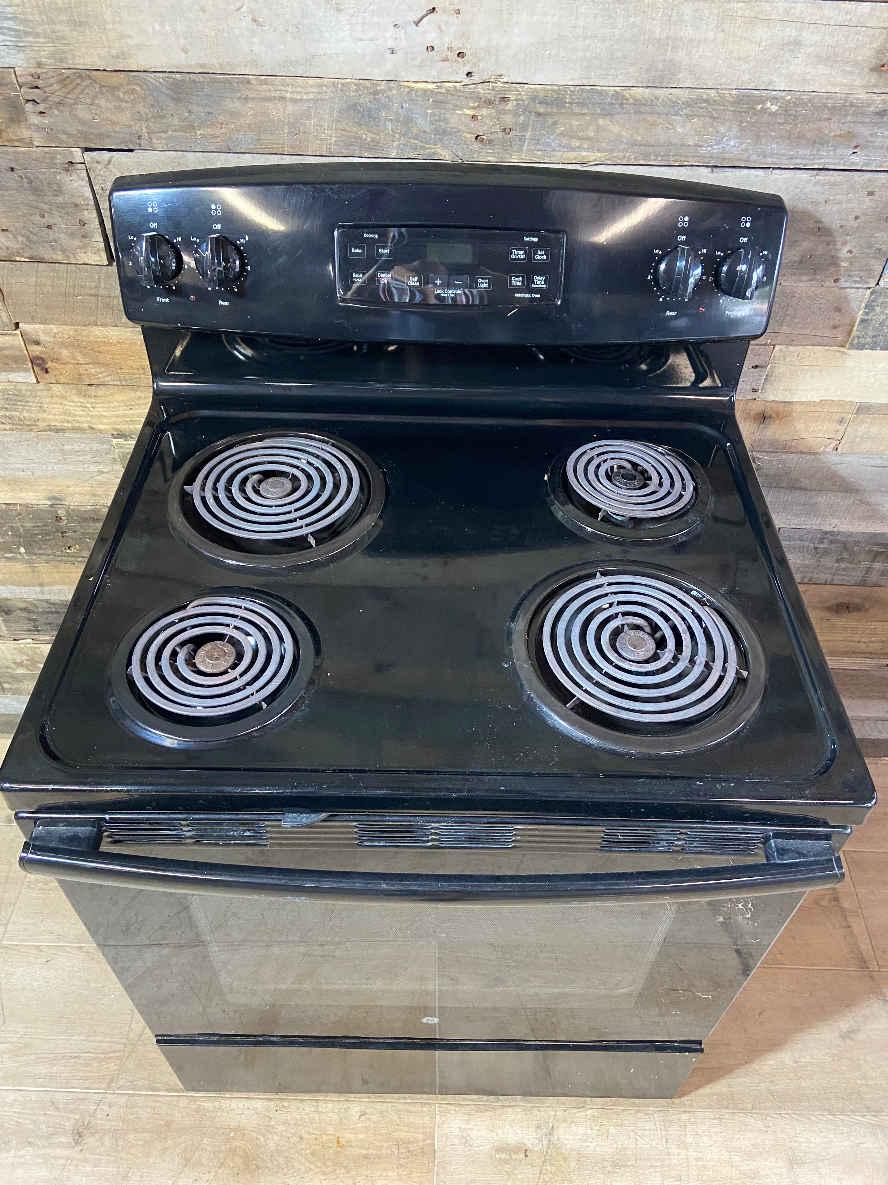 GE Black Coil Top Range