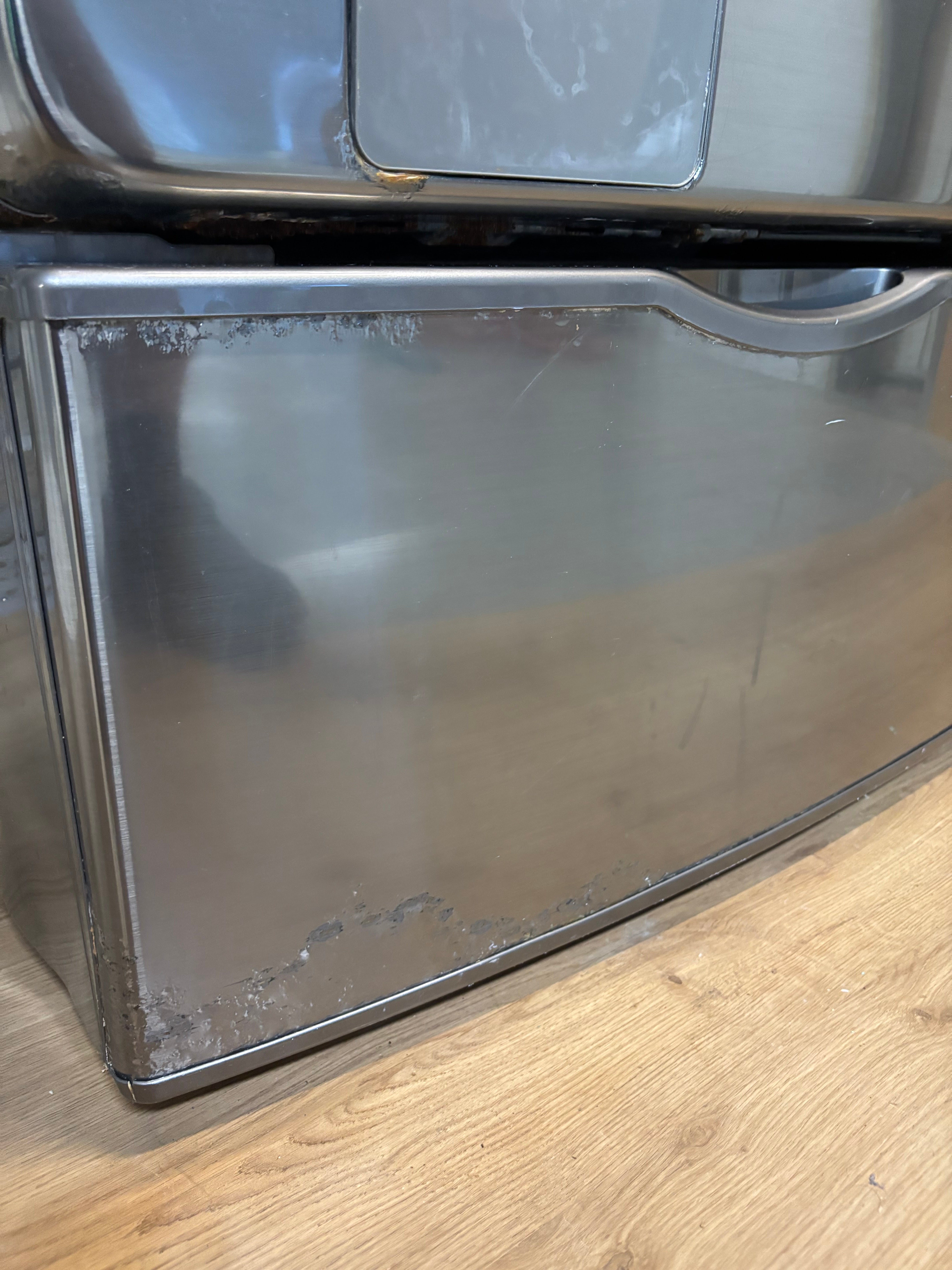 Samsung Silver Pedestal Set