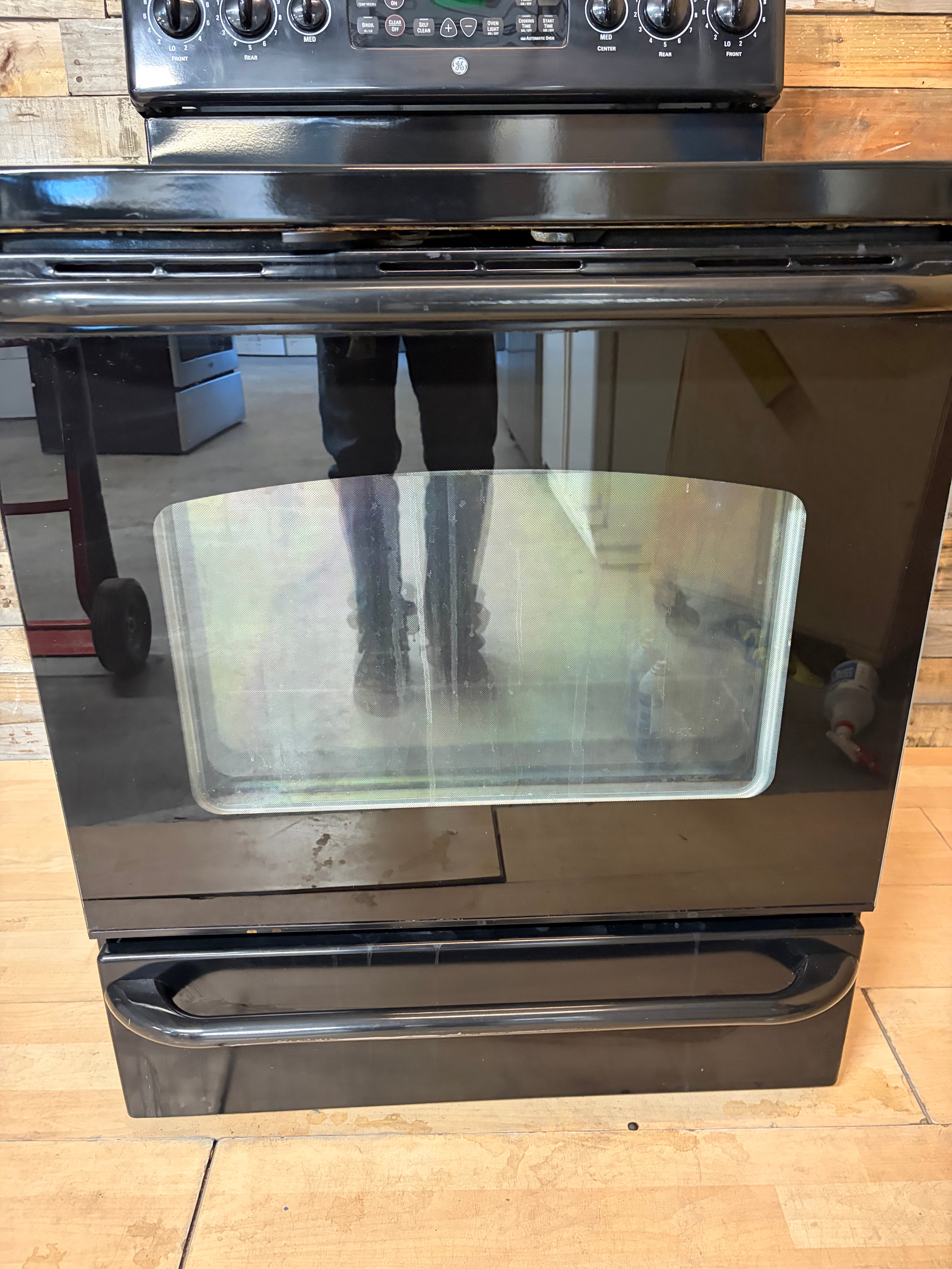 GE Black 5 Burner Glass Top Range With Warming Drawer